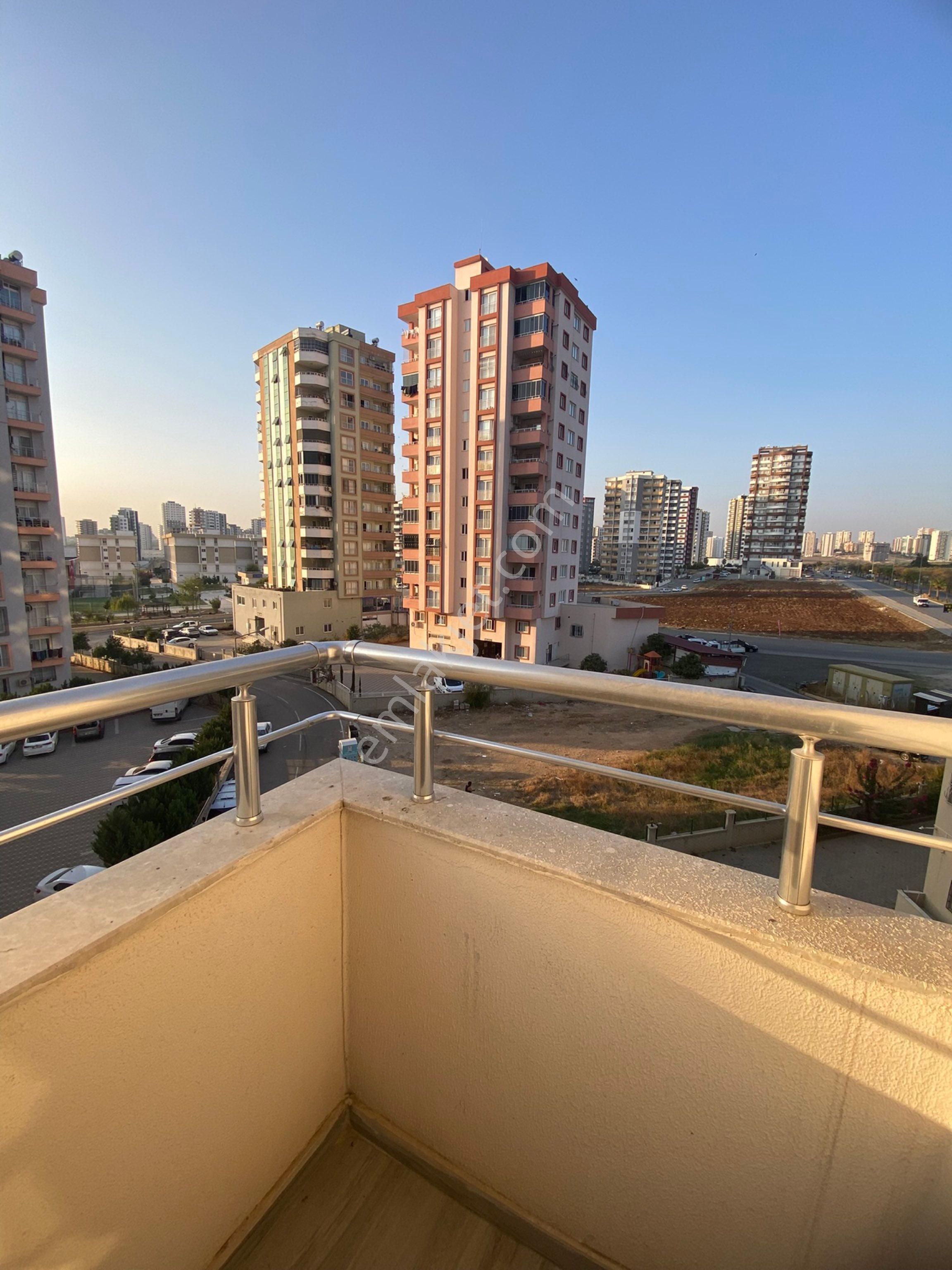 Cadde Üzerinde-iskanlı-hasarsız - Görsel 10