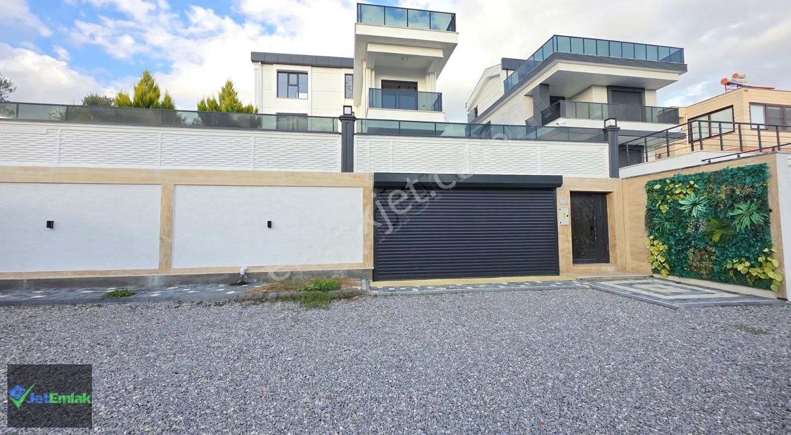 ✅ Güre Tahtakuşlarda Satılık 5+1 Villa