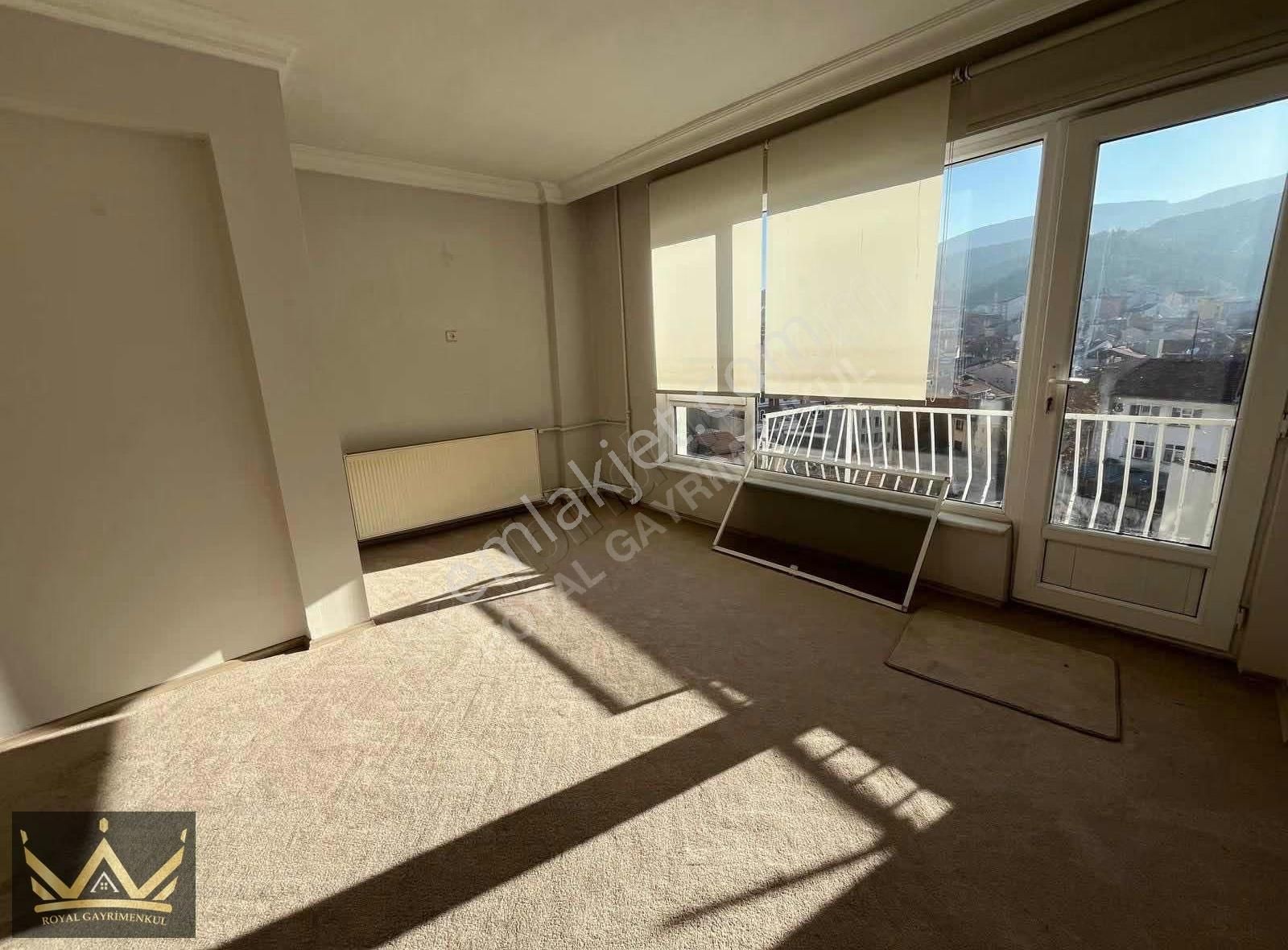 Royal'den Satılık 3+1 150 M2 Net Daire - Görsel 17