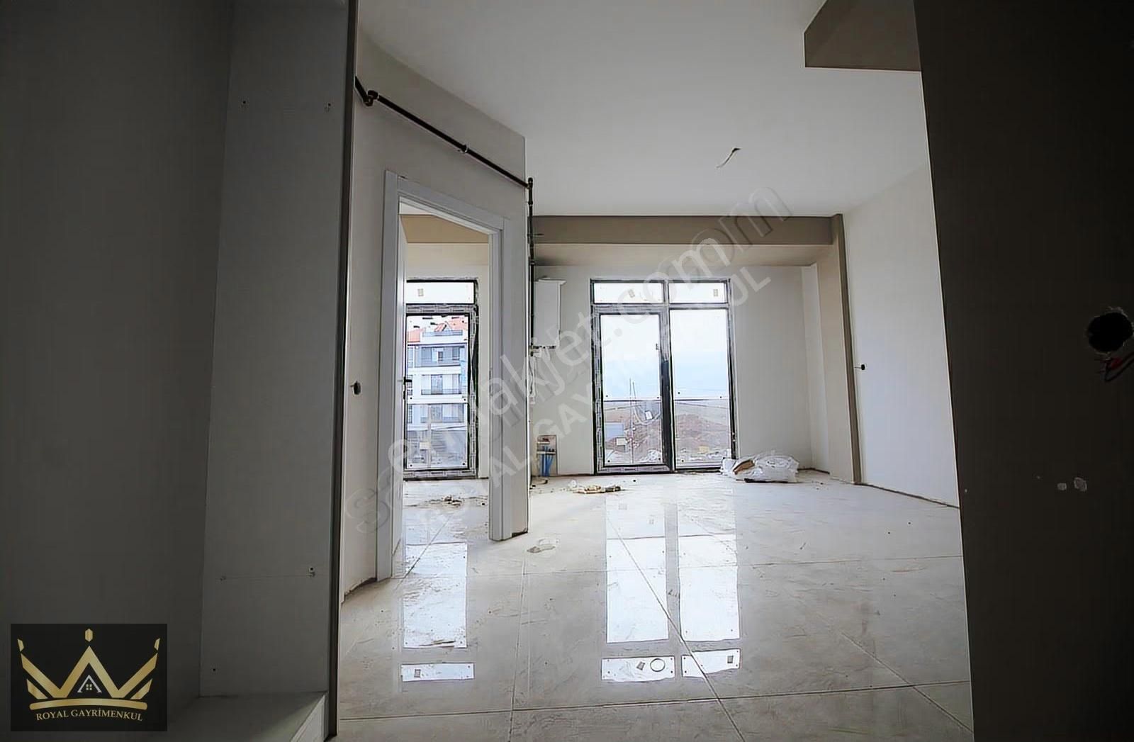 Royal'den Üniversite Karşısında Satılık Arakat 1+1 Daire - Görsel 20