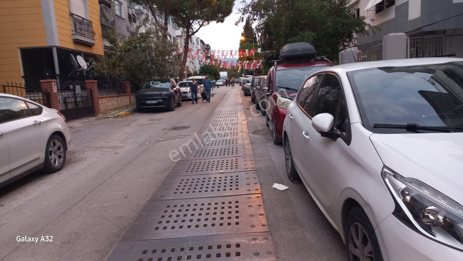 Satılık Dükkan Buca Şirin Yerde Acemler Fırının Yakınında 30 Metre Tuvaletli Mutfakli - Görsel 3