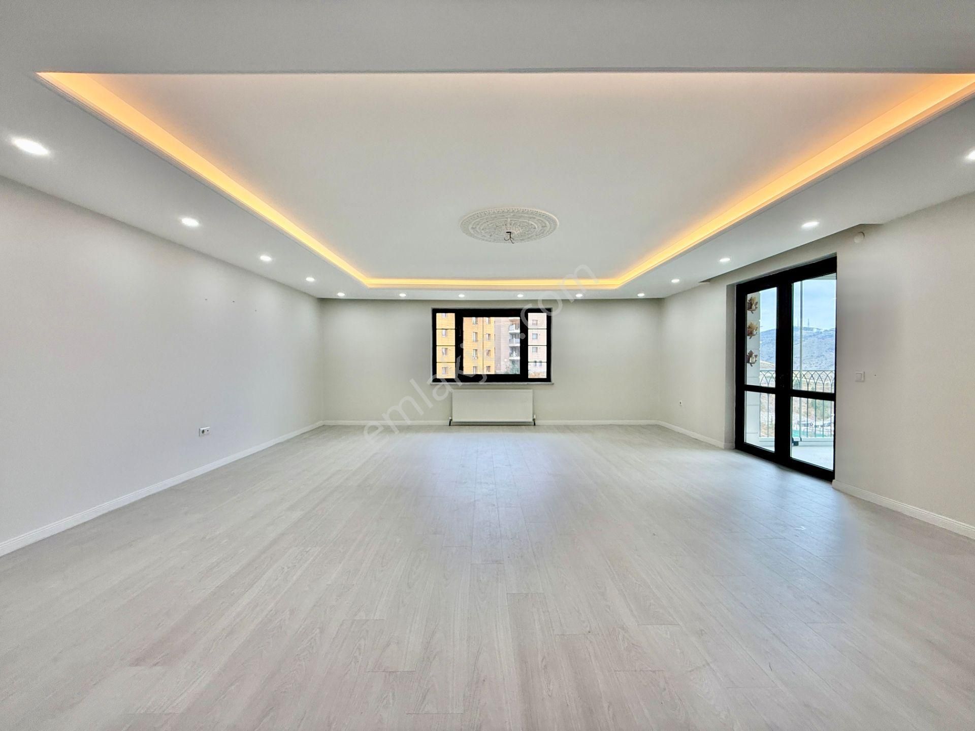 Çiftçioğularından Kuzey Ankara Toki'de E.banyolu Geniş Lüx 4+1 - Görsel 3