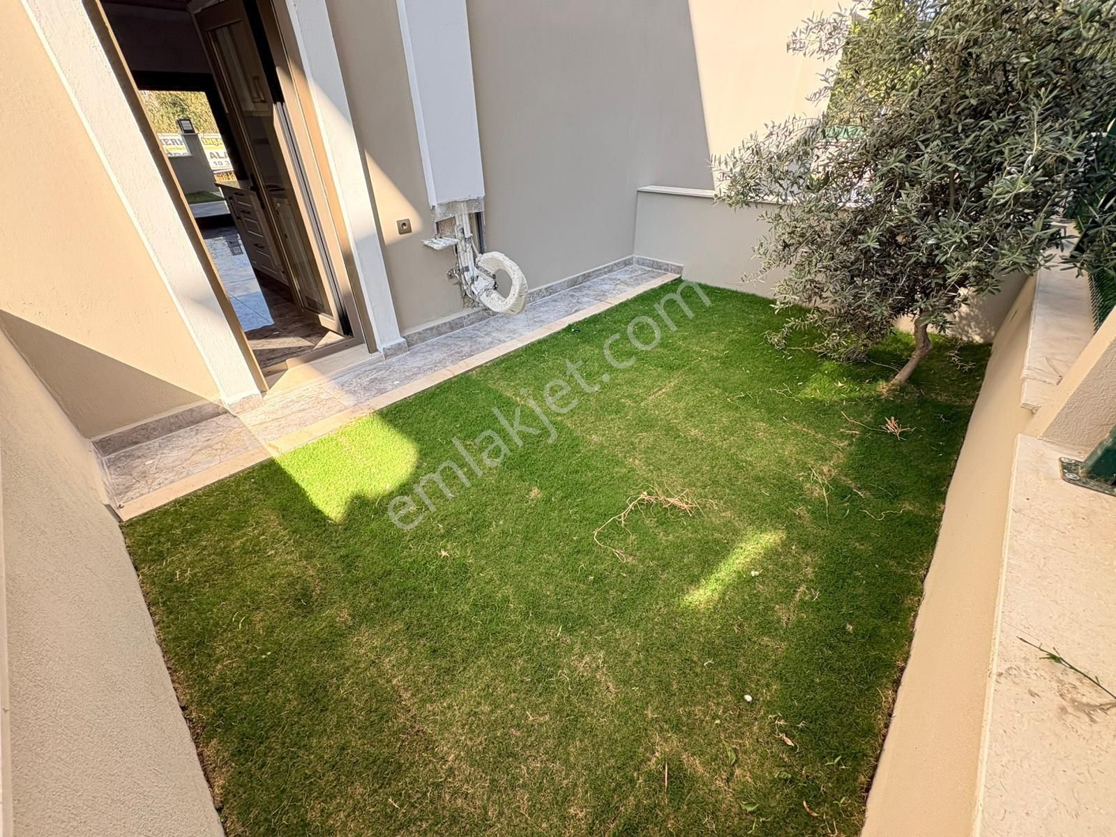 Gümüldür Yarentepede Orta Cephede 3+1 Villa - Görsel 2