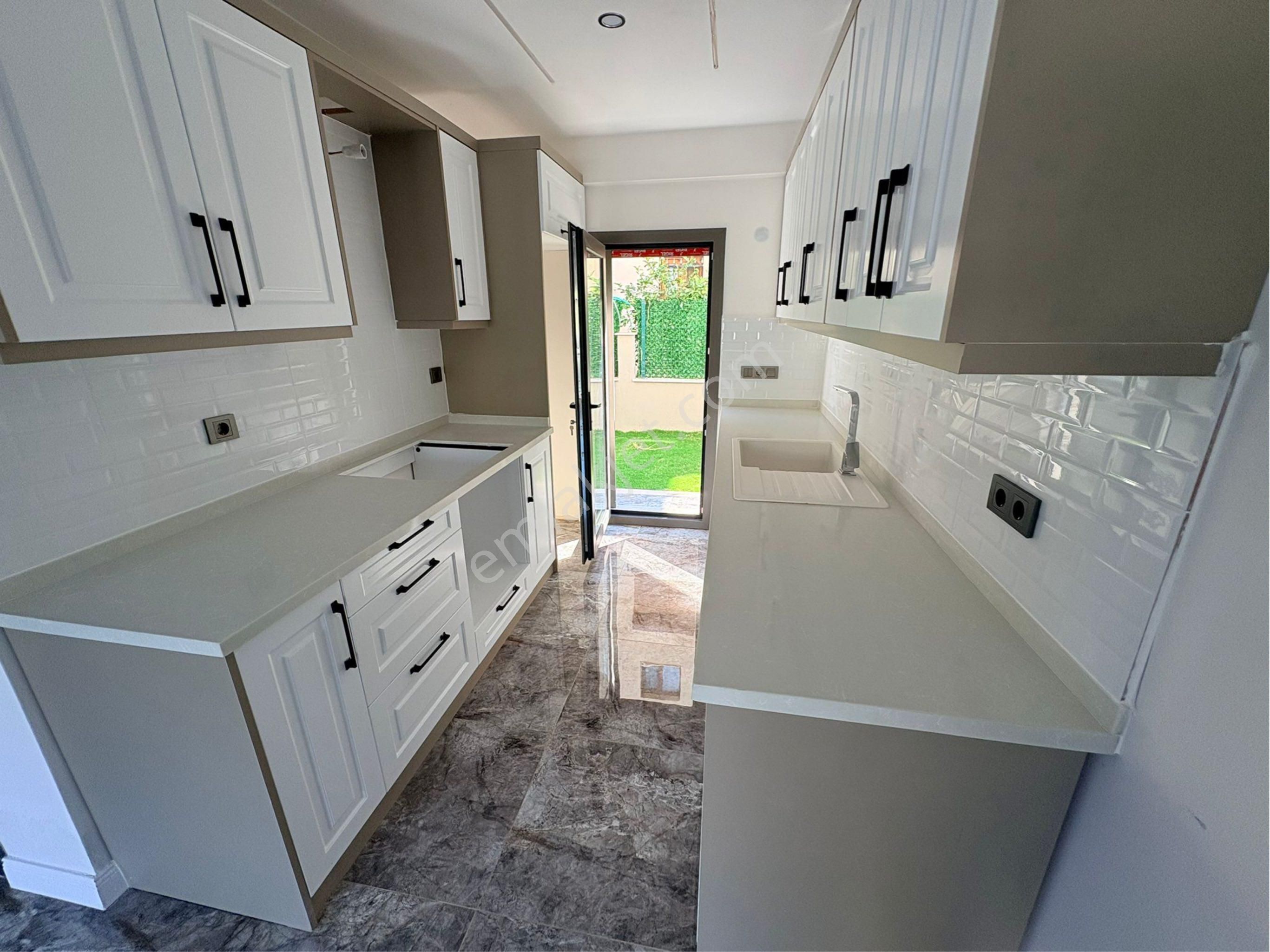 Gümüldür Yarentepede Orta Cephede 3+1 Villa - Görsel 9