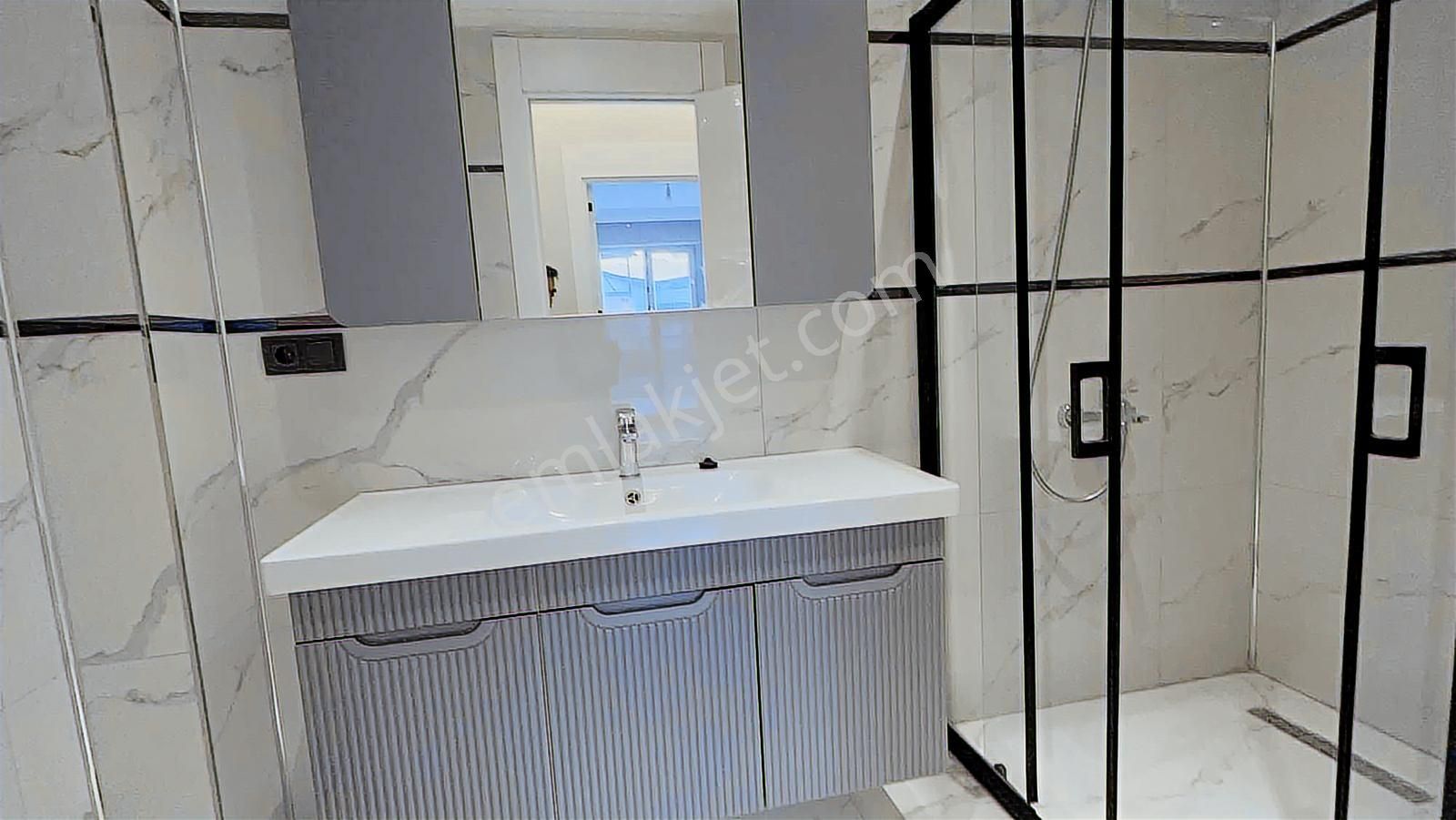 Beşevler Fsm Girişinde Otoparklı Satılık Geniş Sıfır 3+1 Daire - Görsel 35