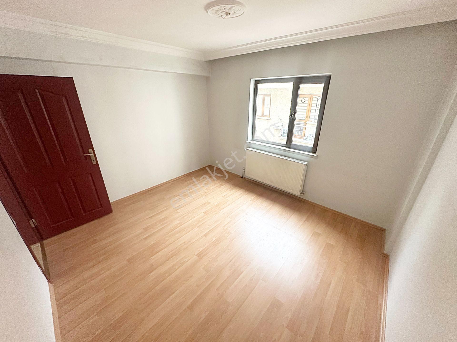 Cihandan Güventepe Mahallesinde Cadde Paraleli Katta Kiralık - Görsel 19