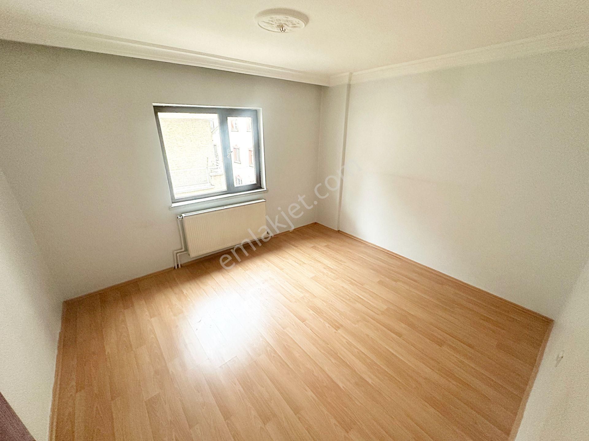 Cihandan Güventepe Mahallesinde Cadde Paraleli Katta Kiralık - Görsel 16