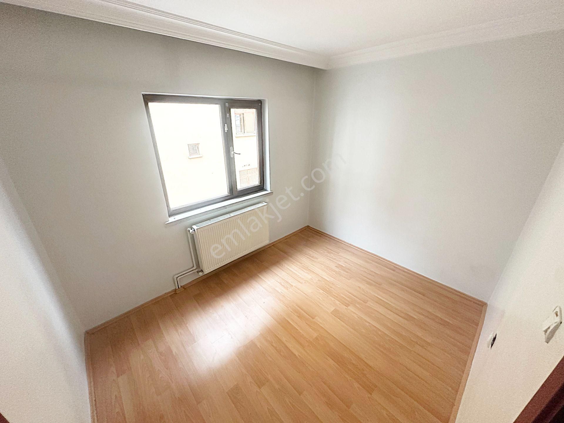 Cihandan Güventepe Mahallesinde Cadde Paraleli Katta Kiralık - Görsel 20