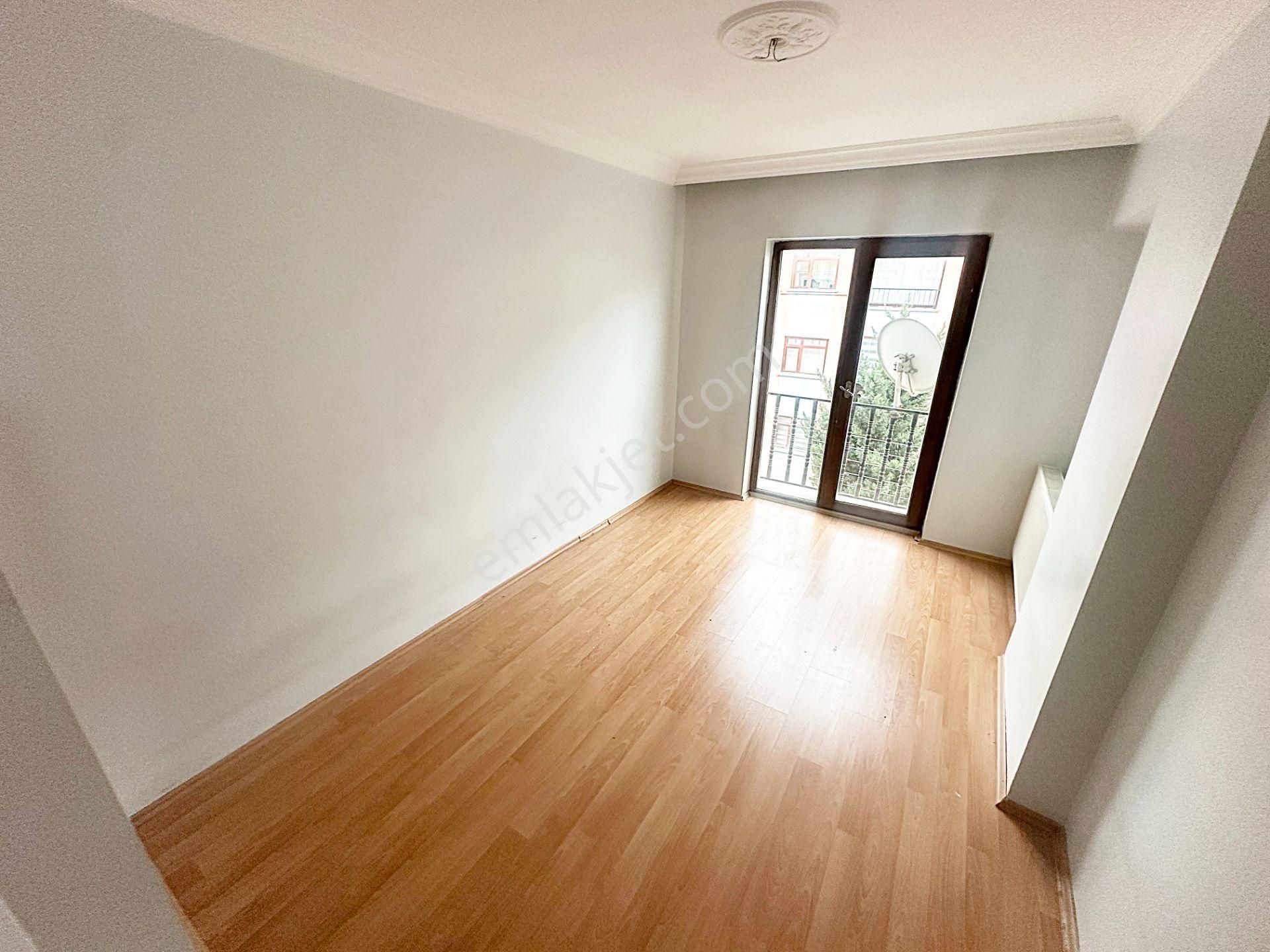 Cihandan Güventepe Mahallesinde Cadde Paraleli Katta Kiralık - Görsel 12