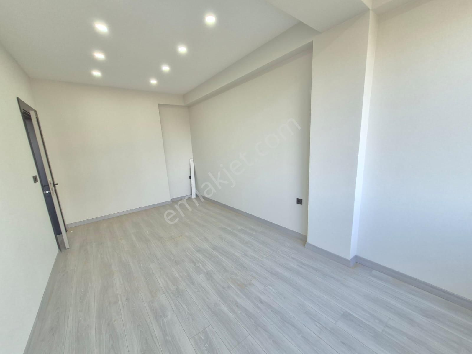 Delux'den Yeni Belediye Binasına Yakın Kiralık Sıfır Homeoffıce - Görsel 15