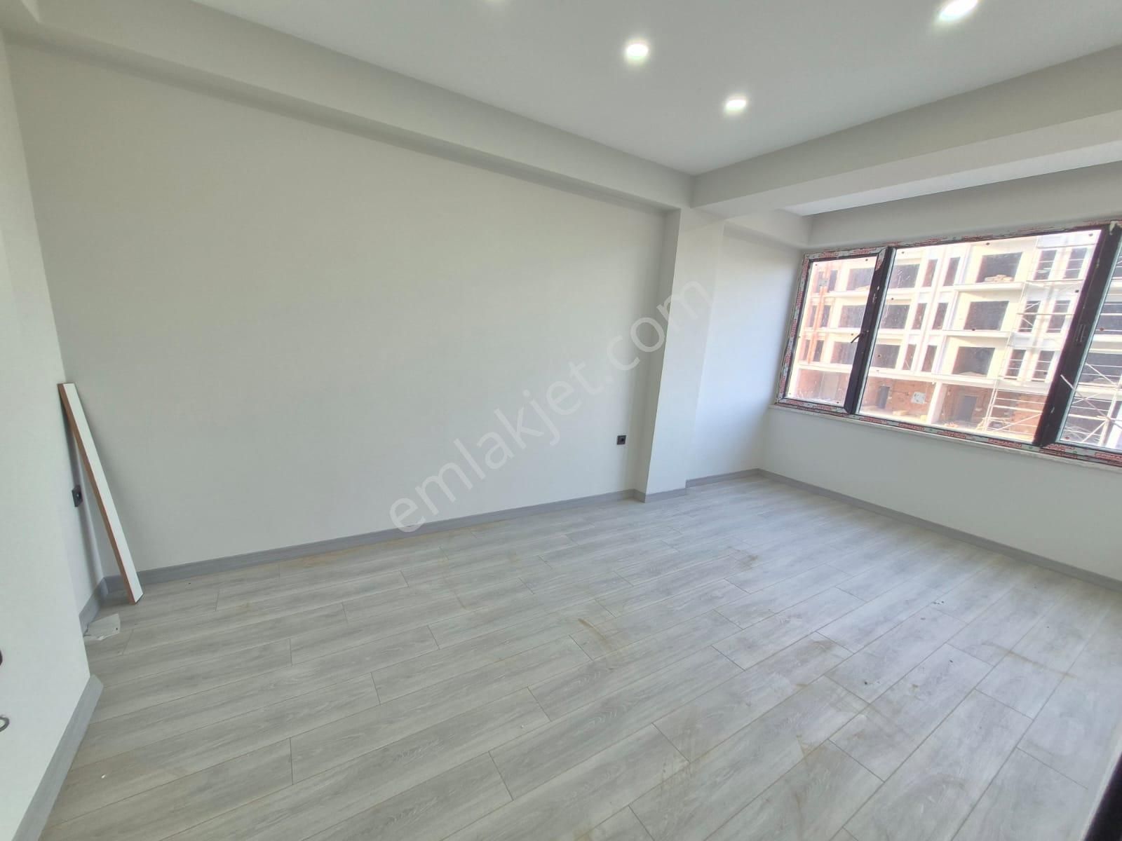 Delux'den Yeni Belediye Binasına Yakın Kiralık Sıfır Homeoffıce - Görsel 7