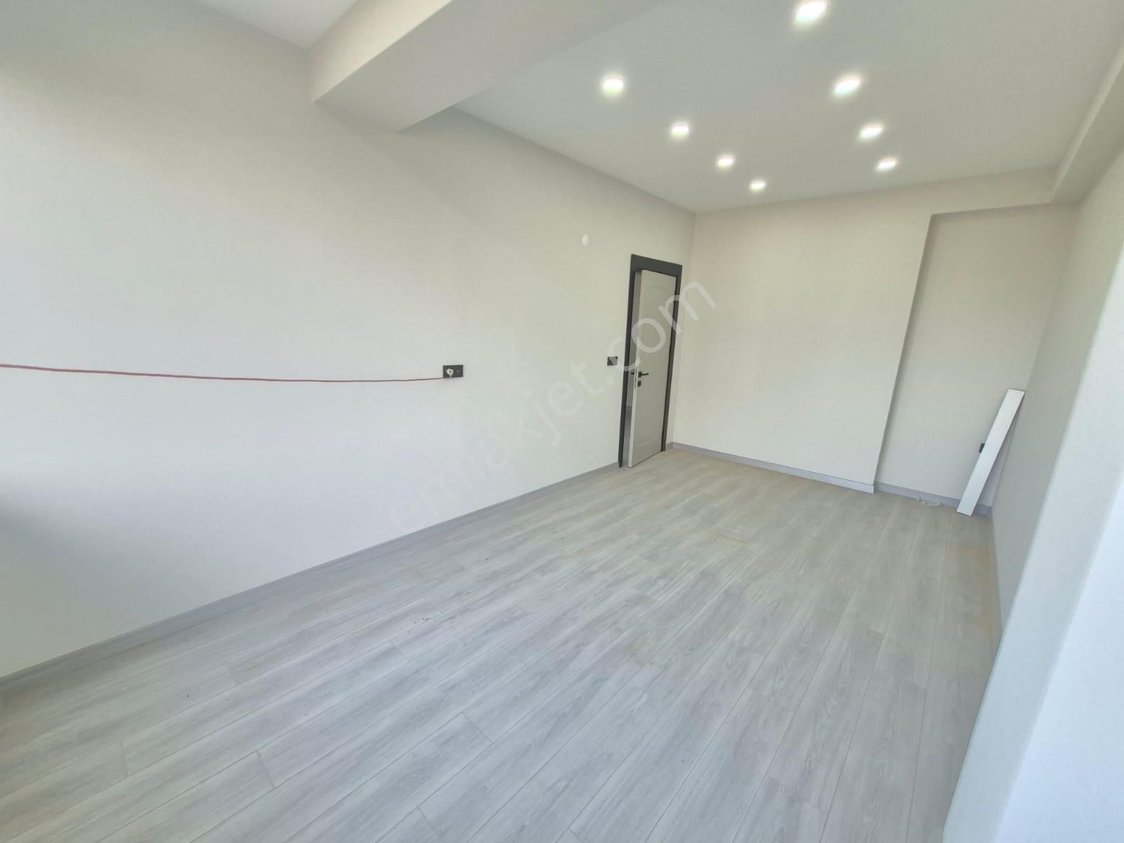 Delux'den Yeni Belediye Binasına Yakın Kiralık Sıfır Homeoffıce - Görsel 14