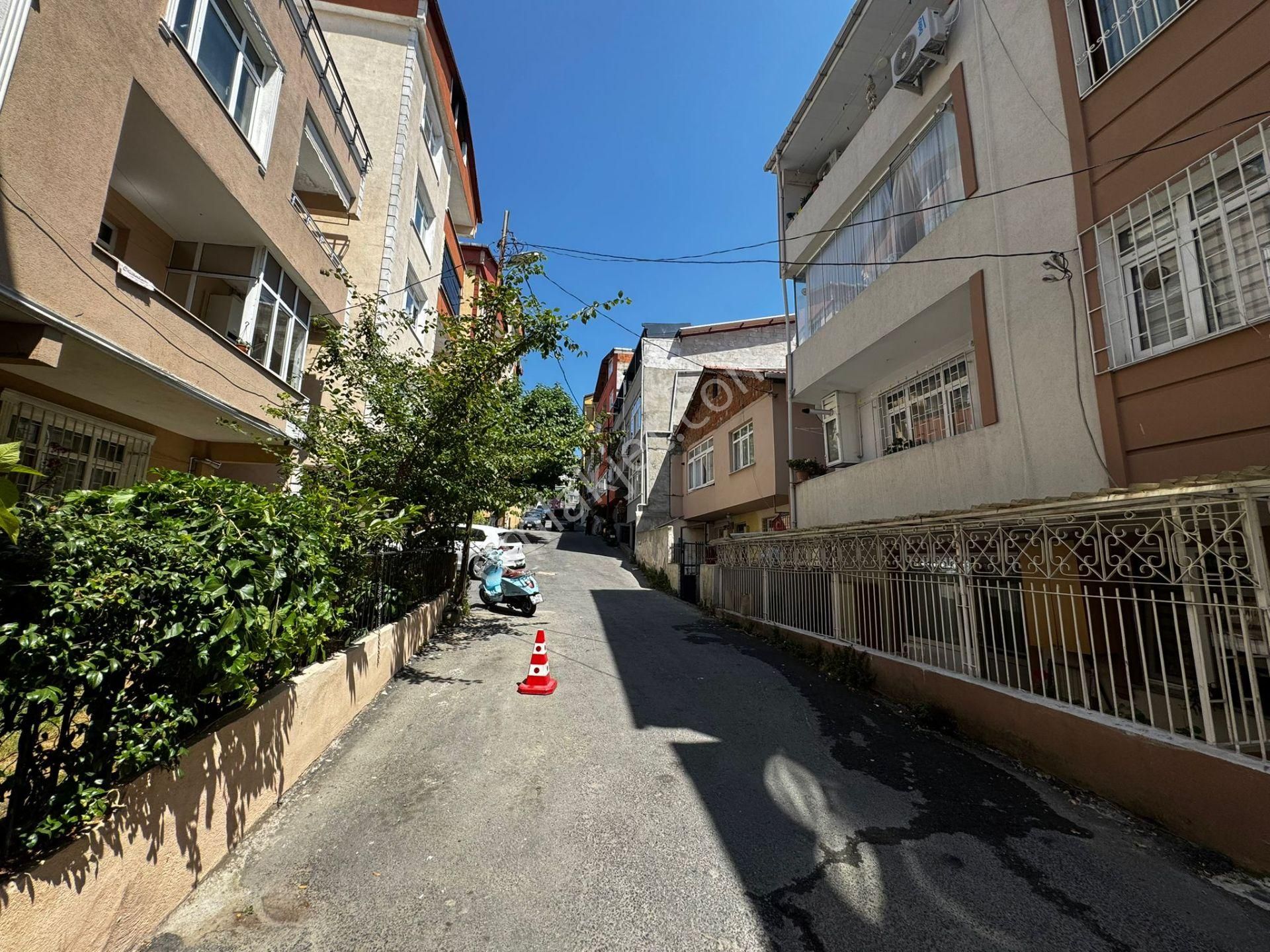 Yeniköy Bağlar Mevkiinde Satılık 2 Katlı Müstakil Bina - Görsel 2