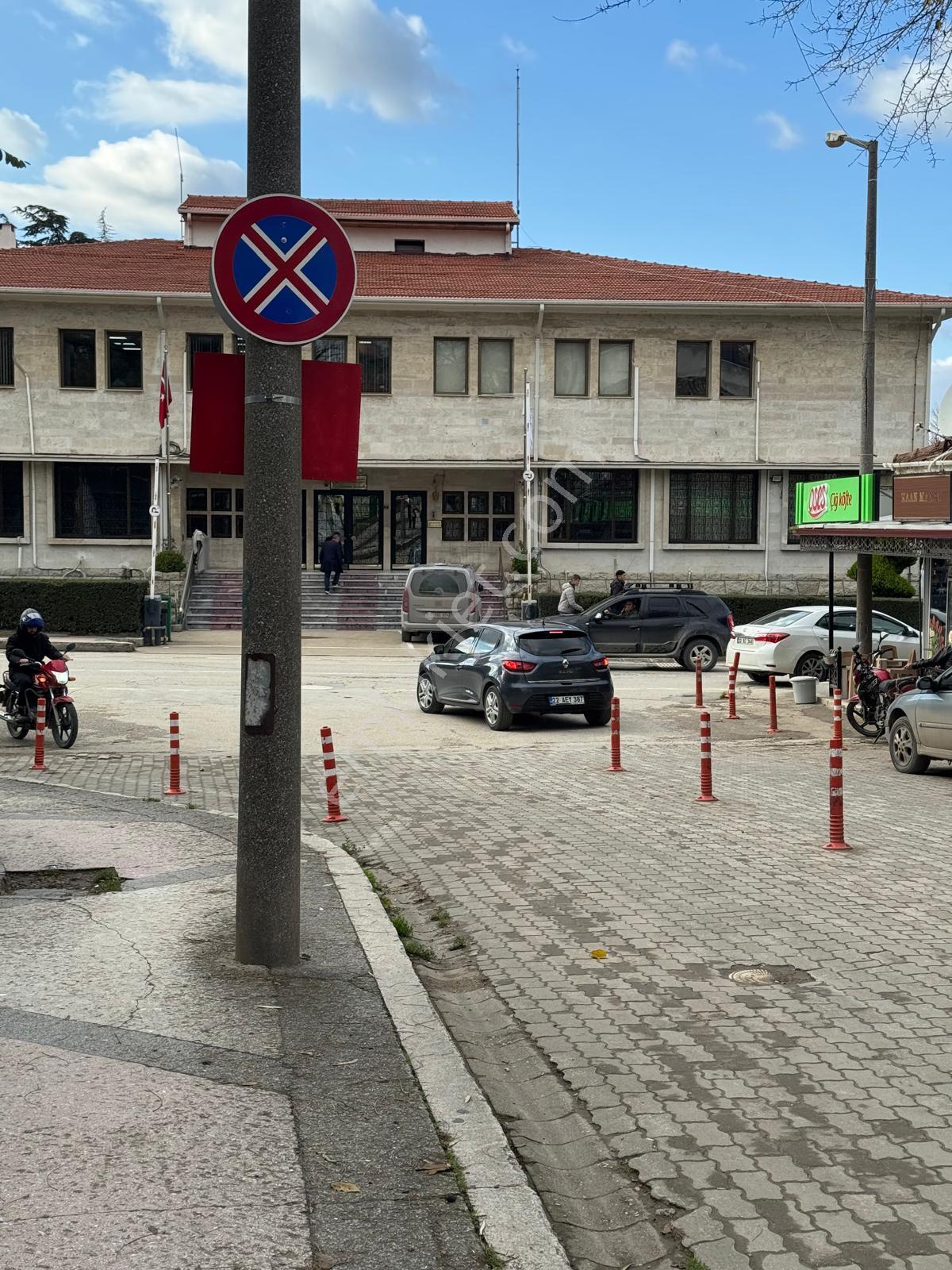 Özsoy Emlak Edirne'den 3 Şerefeli Cami Karşısı Satılık 3 Katlı Bina - Görsel 2