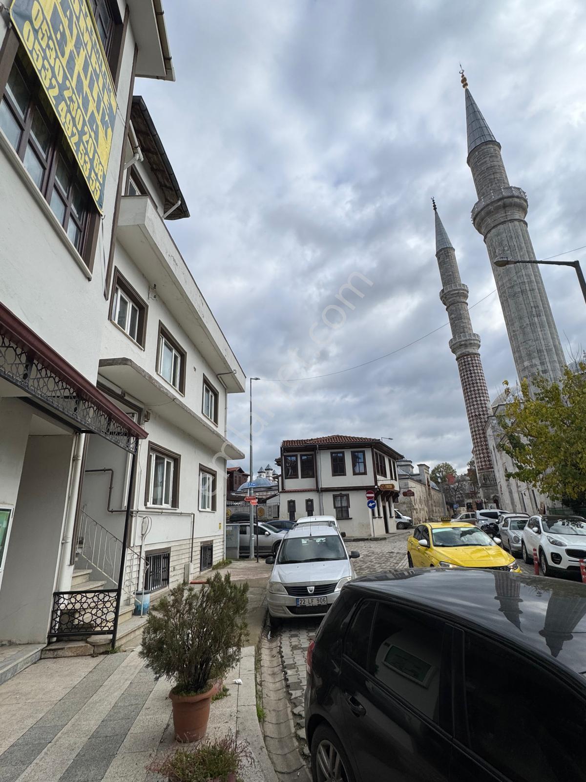 Özsoy Emlak Edirne'den 3 Şerefeli Cami Karşısı Satılık 3 Katlı Bina - Görsel 9