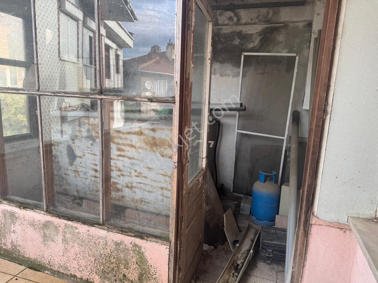 Özsoy Emlak Edirne'den 3 Şerefeli Cami Karşısı Satılık 3 Katlı Bina - Görsel 21