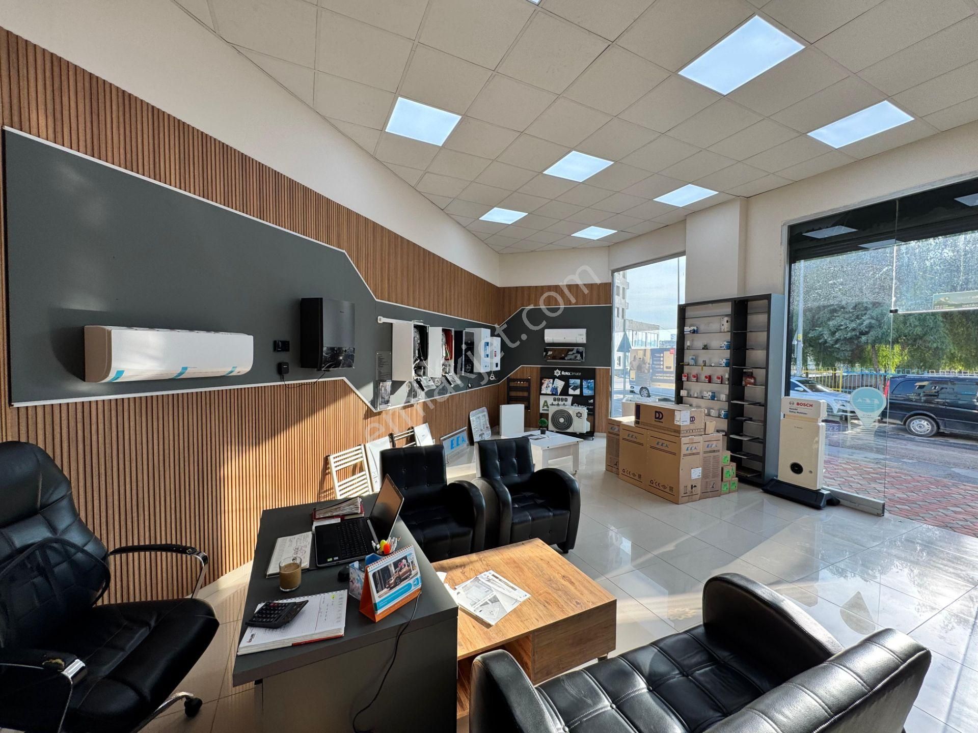 Bm''den Mustafa Kemal'de 200m2 Kurumsal Kiracılı Dükkan - Görsel 8