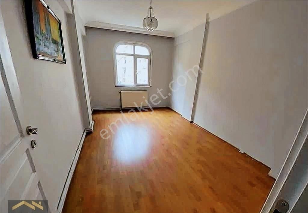 Avcılar Mimarsinan Cad. 3+1 110 M2 3. Kat - Görsel 6