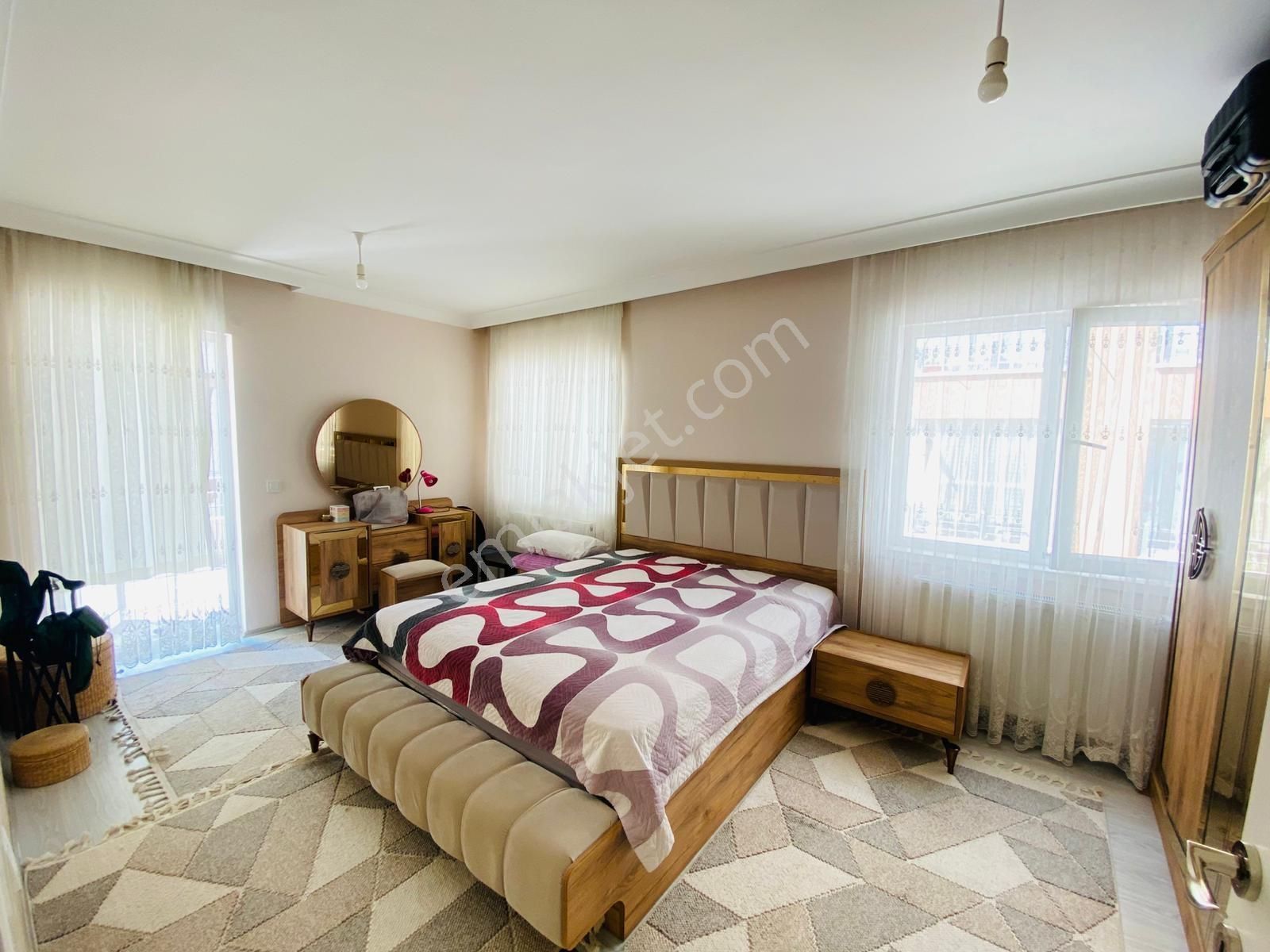 Valentiadan Cadde Üzeri Asansörlü Ful Yapılı 4+1 Satılık Dubleks - Görsel 4