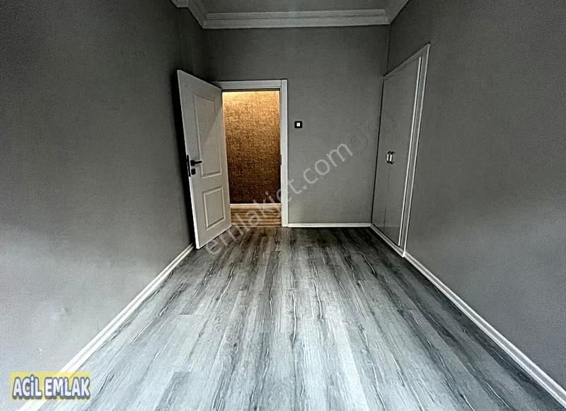 Acil Emlaktan Bayrak Sokakta Bağımsız Mega Lüks Daire - Görsel 15