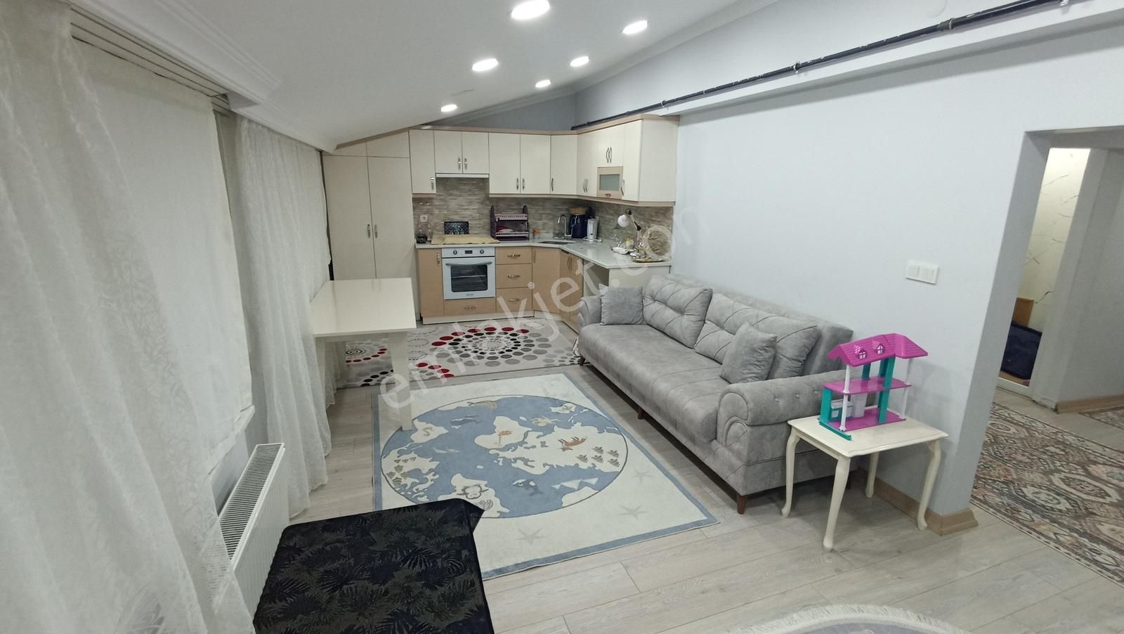 Sultngazi Cbeci Mh 4/2 Dupleks İki Ayrı Girişi Var Merkezi Konum - Görsel 22