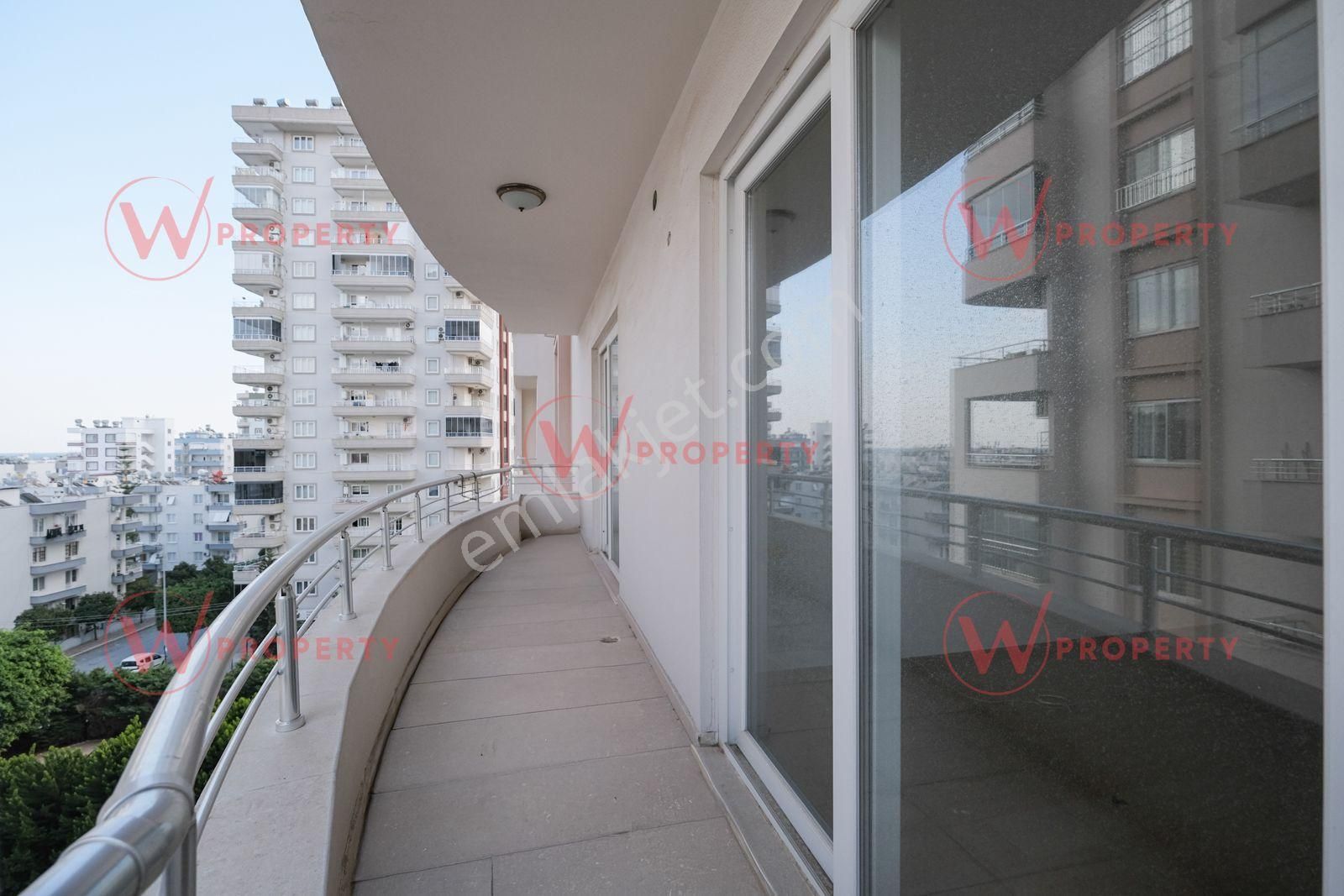 W Property'den Jan Robın Sitesinde Kiralık 4+1 - Görsel 15