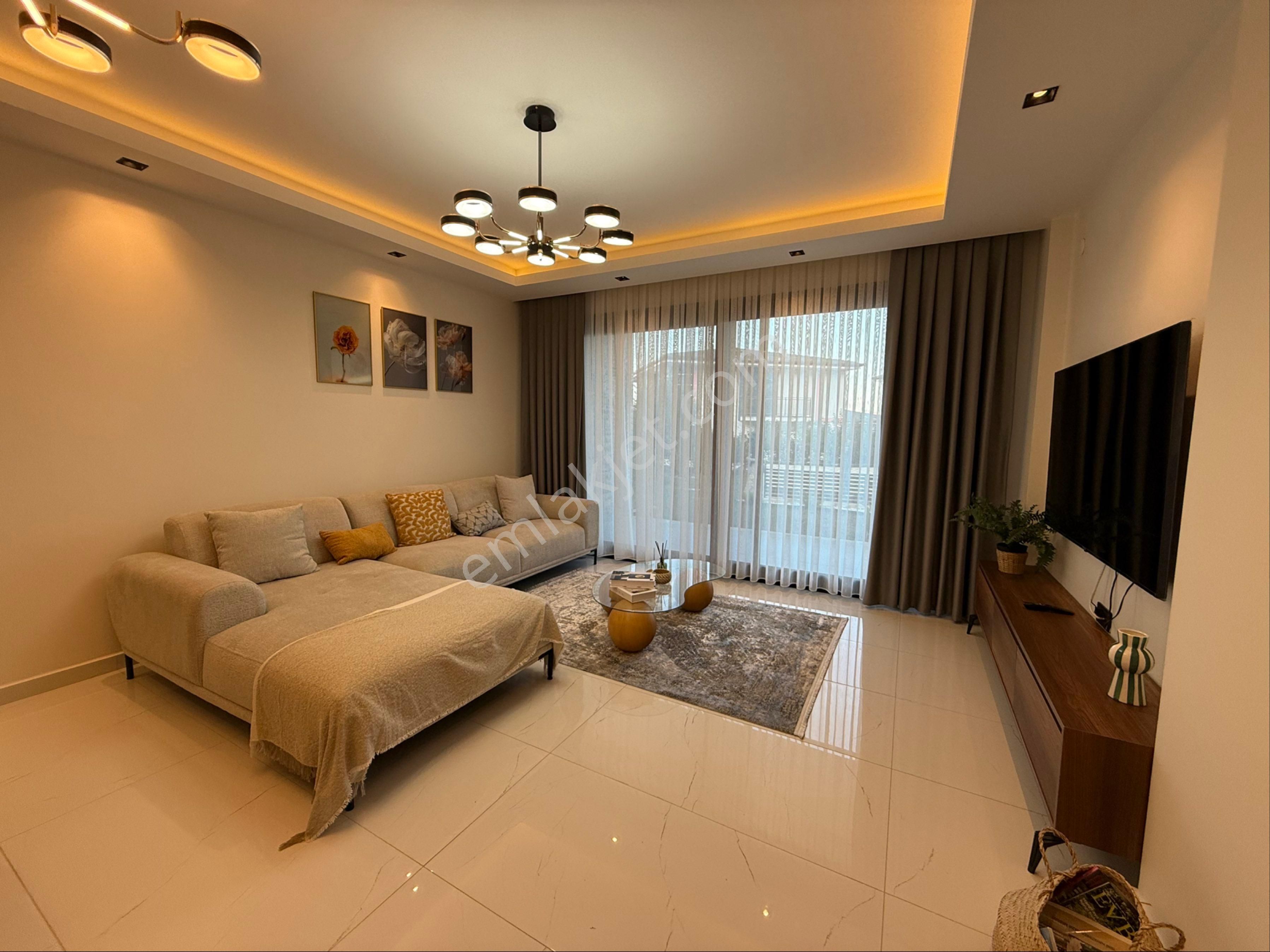 Kuşadası Davutlar Merkez’de Millipark Ormanları Sınırında!! Satılık Tripleks Villa - Görsel 5