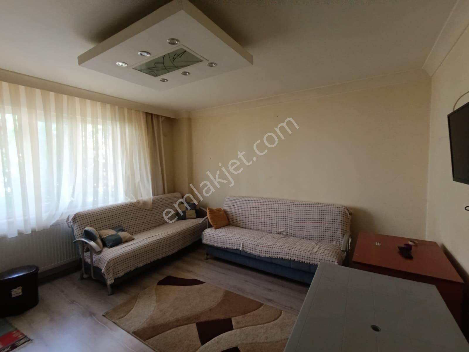 Abonmenlikler Kapalı Yarı Depozito Ve Yarı Komisyonlu Plevne Mh Adliye Yakın 1+1 Eşyalı - Görsel 3