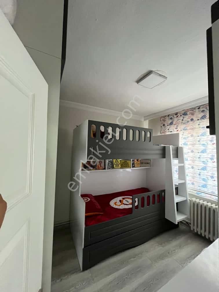 Mareşal Çakmak Mh 3+1 Ara Katta Full Yapılı Daire - Görsel 12