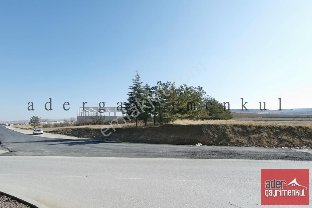 Çankırı Bulvarına Cepheli Satılık 7.433 M2 Sanayi Arsası Ader'de