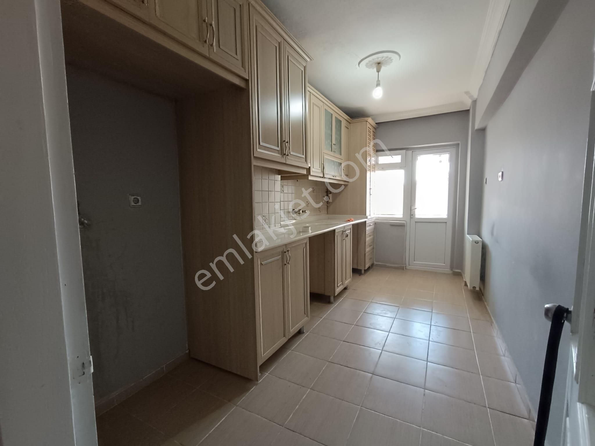 Tandoğan Mh 3+1 Ara Katta Yapılı Muazzam Konumda Merkeze Yakın Dairee