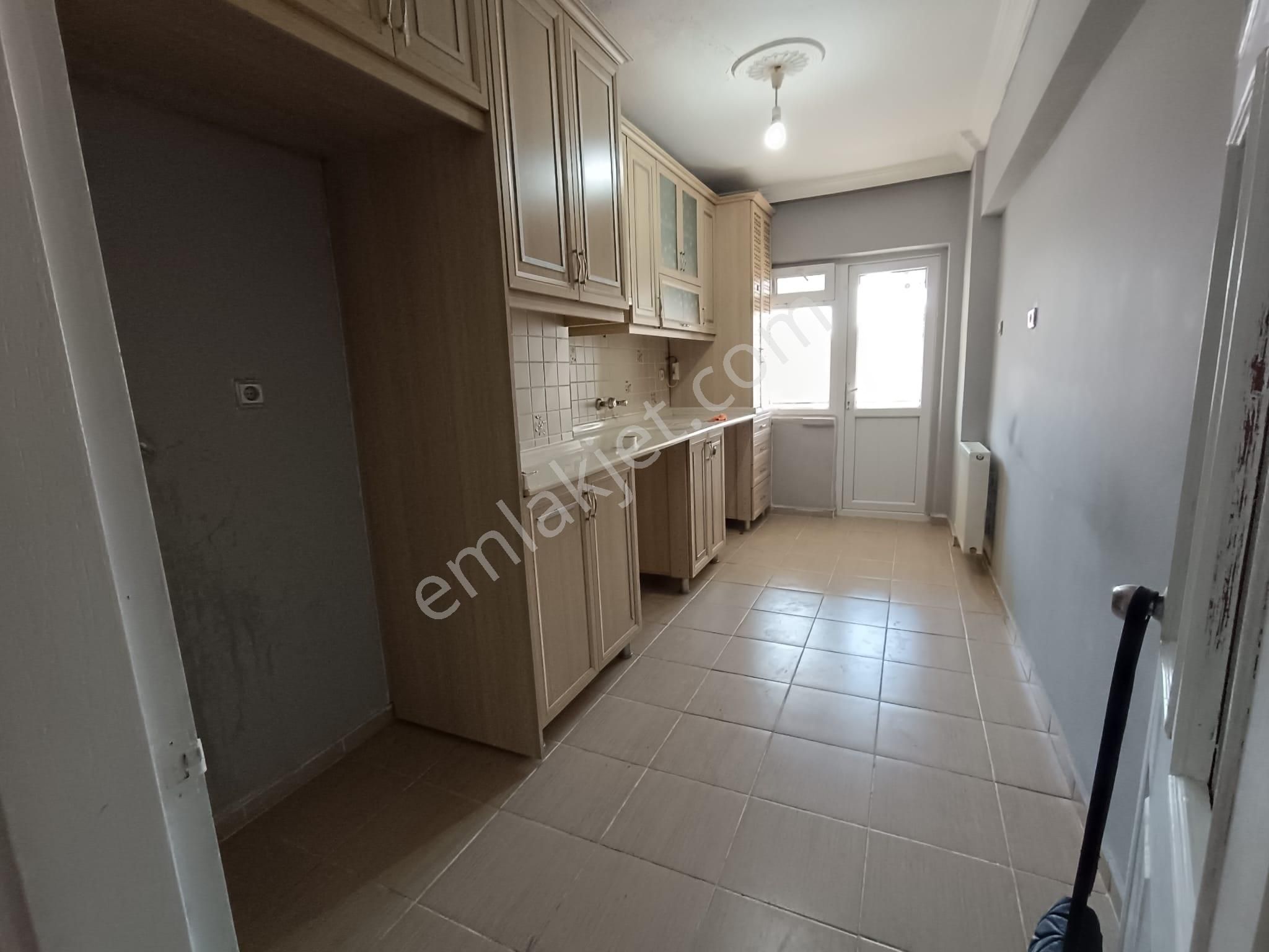 Tandoğan Mh 3+1 Ara Katta Yapılı Muazzam Konumda Merkeze Yakın Dairee - Görsel 3