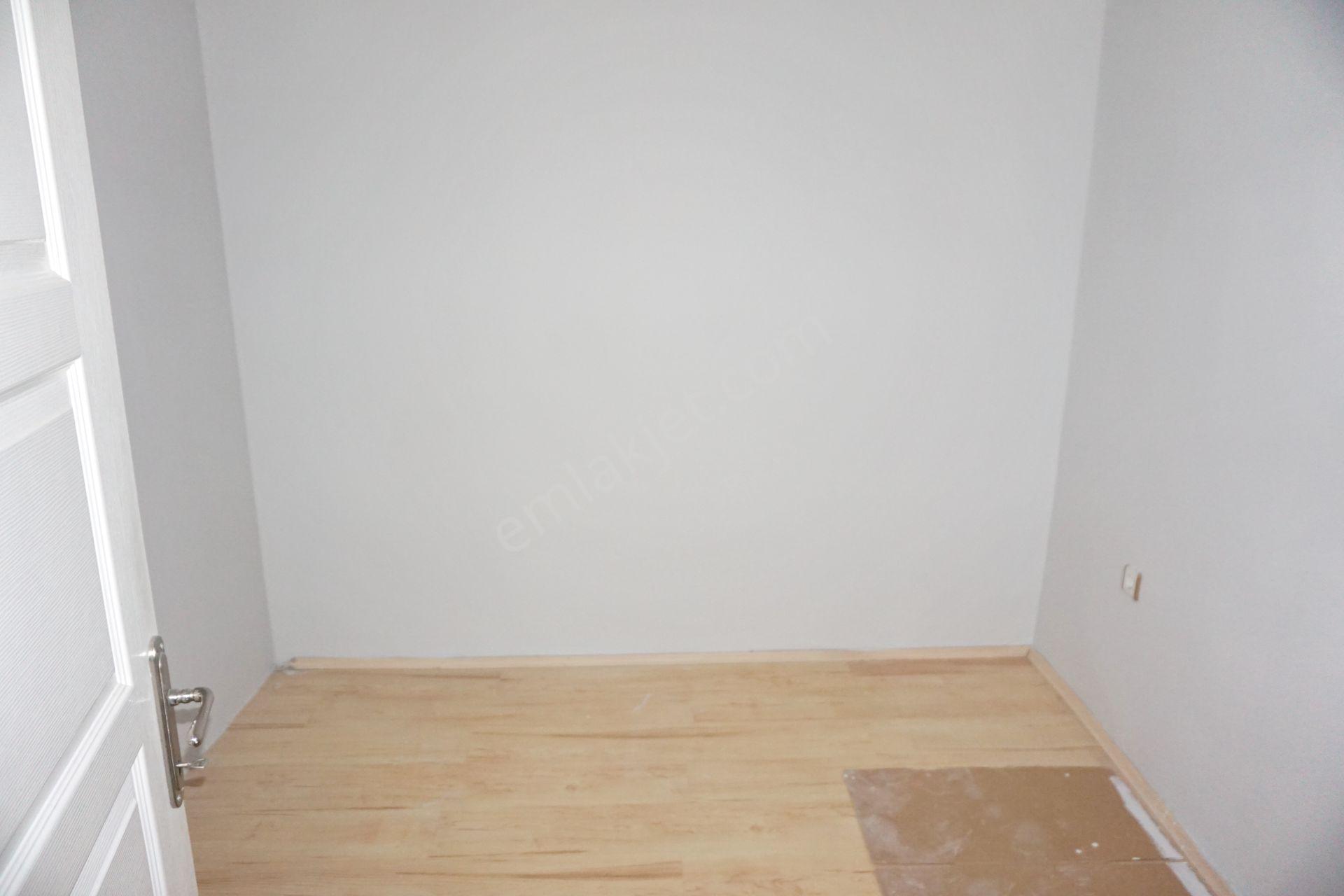 Meral R1708 Yeşilova Mah Salı Pazarı Cad 15m2 Hisseli 3+1 Arakat - Görsel 21
