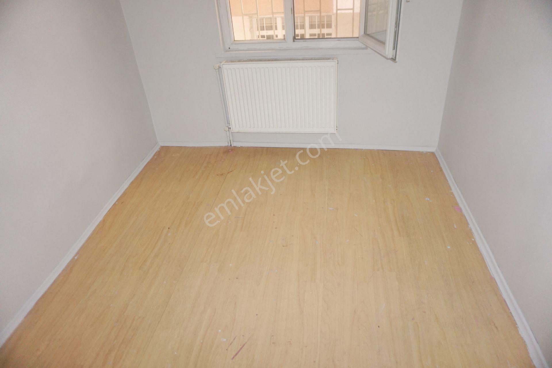 Meral R1708 Yeşilova Mah Salı Pazarı Cad 15m2 Hisseli 3+1 Arakat - Görsel 10