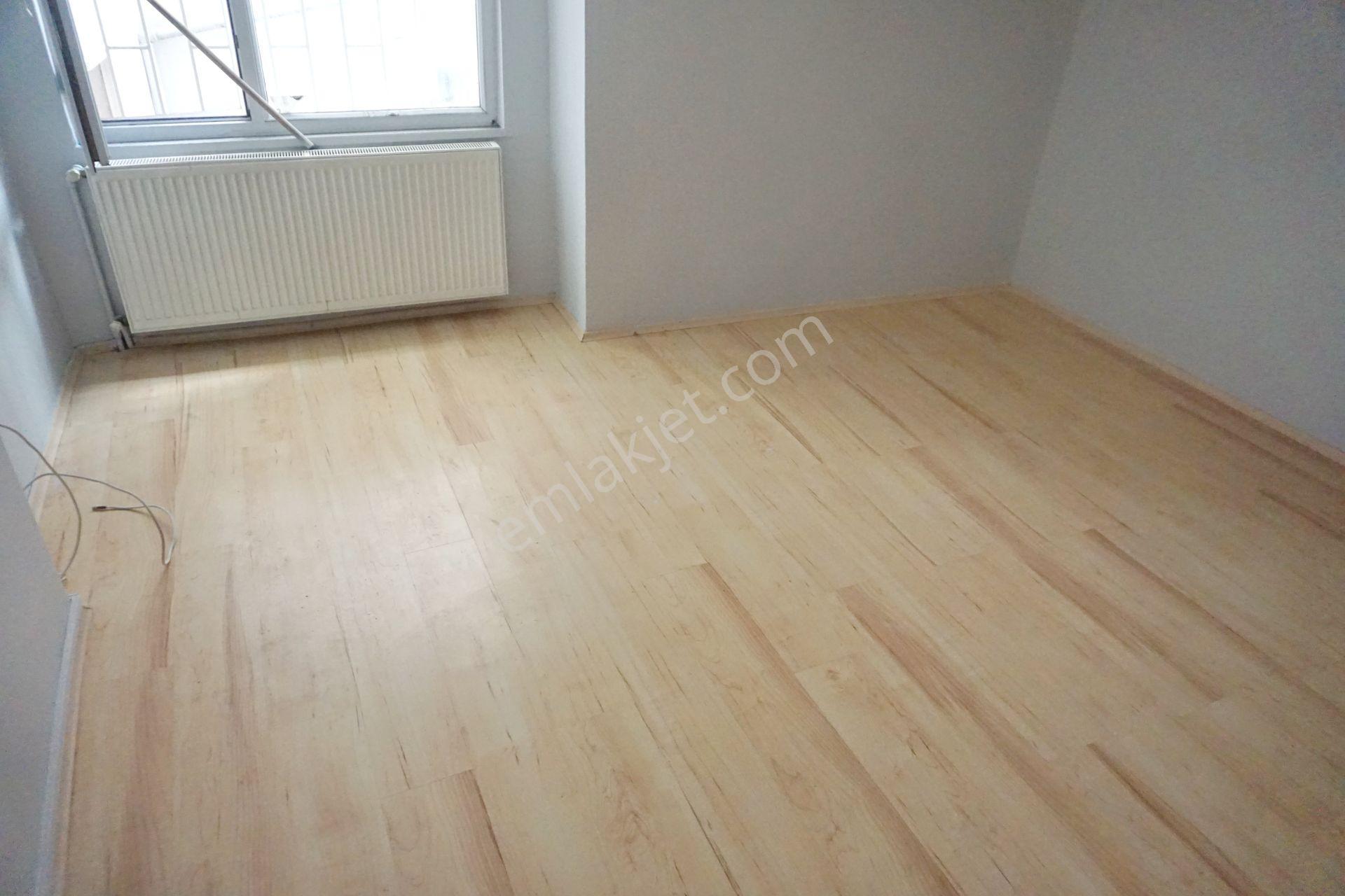 Meral R1708 Yeşilova Mah Salı Pazarı Cad 15m2 Hisseli 3+1 Arakat - Görsel 15