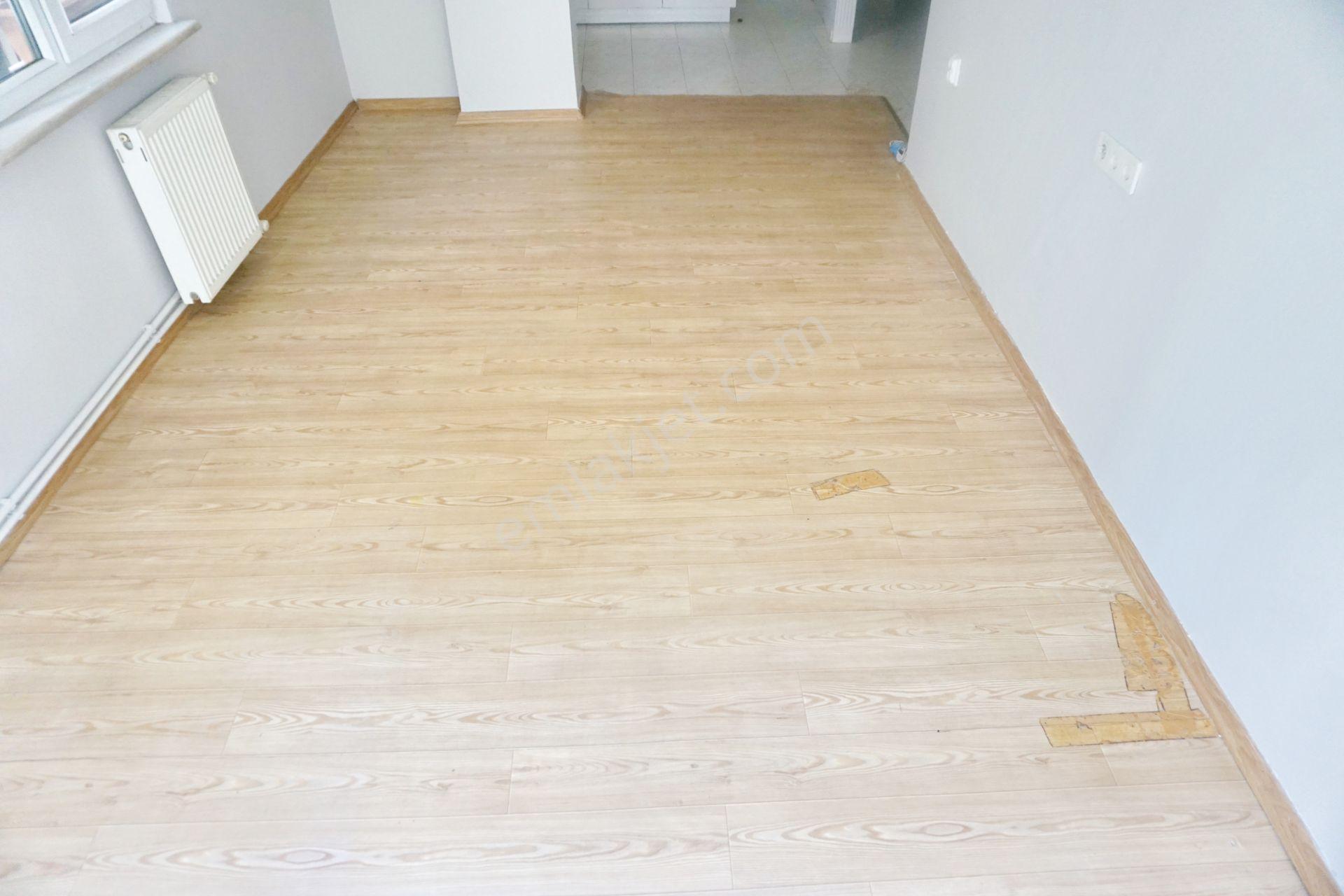 Meral R1708 Yeşilova Mah Salı Pazarı Cad 15m2 Hisseli 3+1 Arakat - Görsel 4