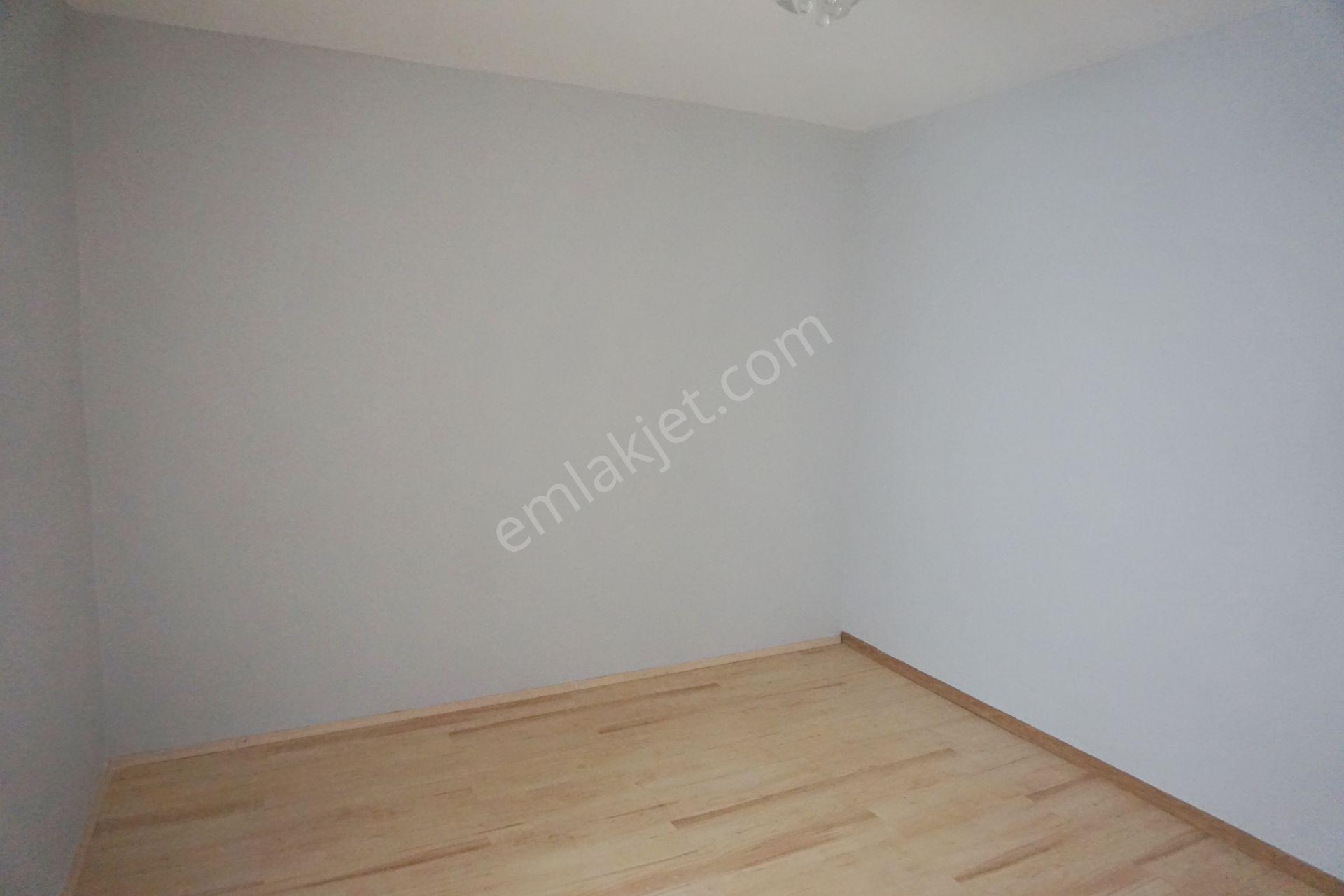 Meral R1708 Yeşilova Mah Salı Pazarı Cad 15m2 Hisseli 3+1 Arakat - Görsel 16