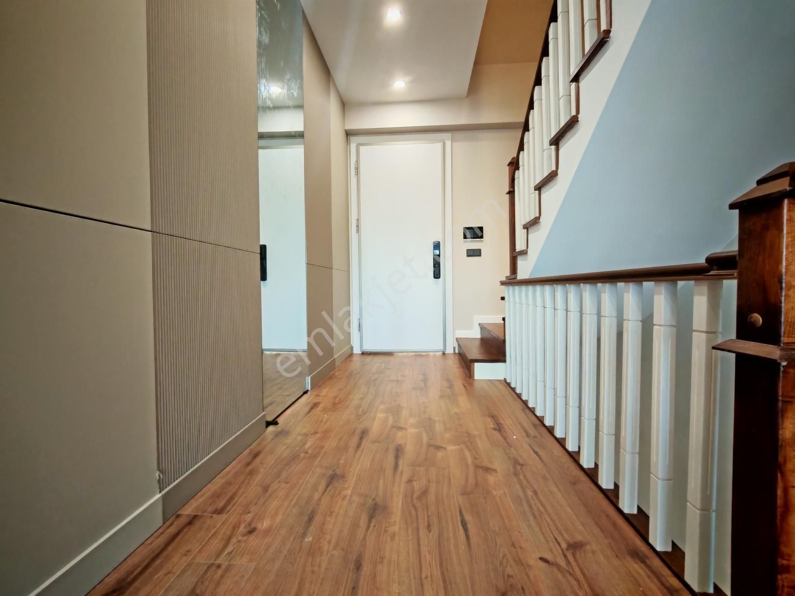 Silivri Cumhuriyet Mh. Lüks Tripleks 3+2, Corner Villa - Görsel 14