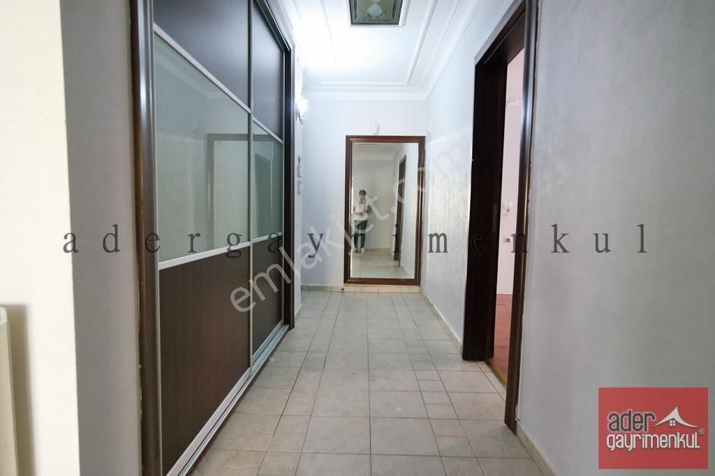 Emekte Satılık Metro Yakını Ön-köşe Bina Yapılı 4+1 Ader'de - Görsel 6