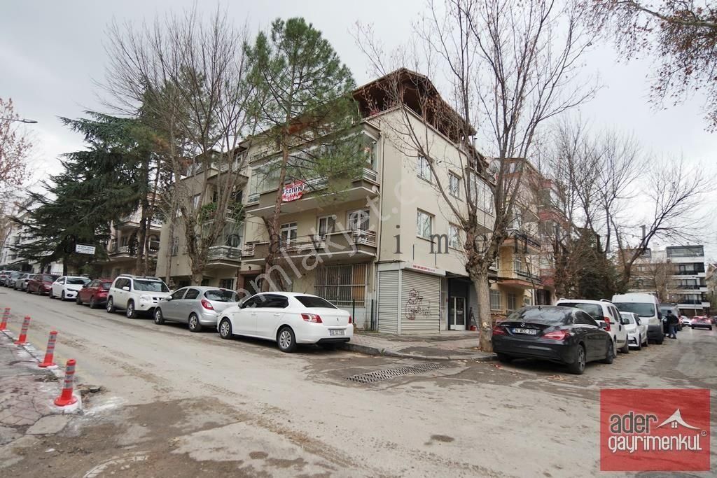 Emekte Satılık Metro Yakını Ön-köşe Bina Yapılı 4+1 Ader'de - Görsel 23