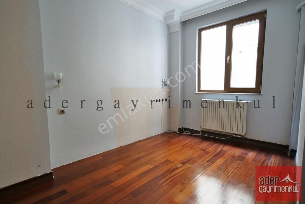 Emekte Satılık Metro Yakını Ön-köşe Bina Yapılı 4+1 Ader'de - Görsel 16