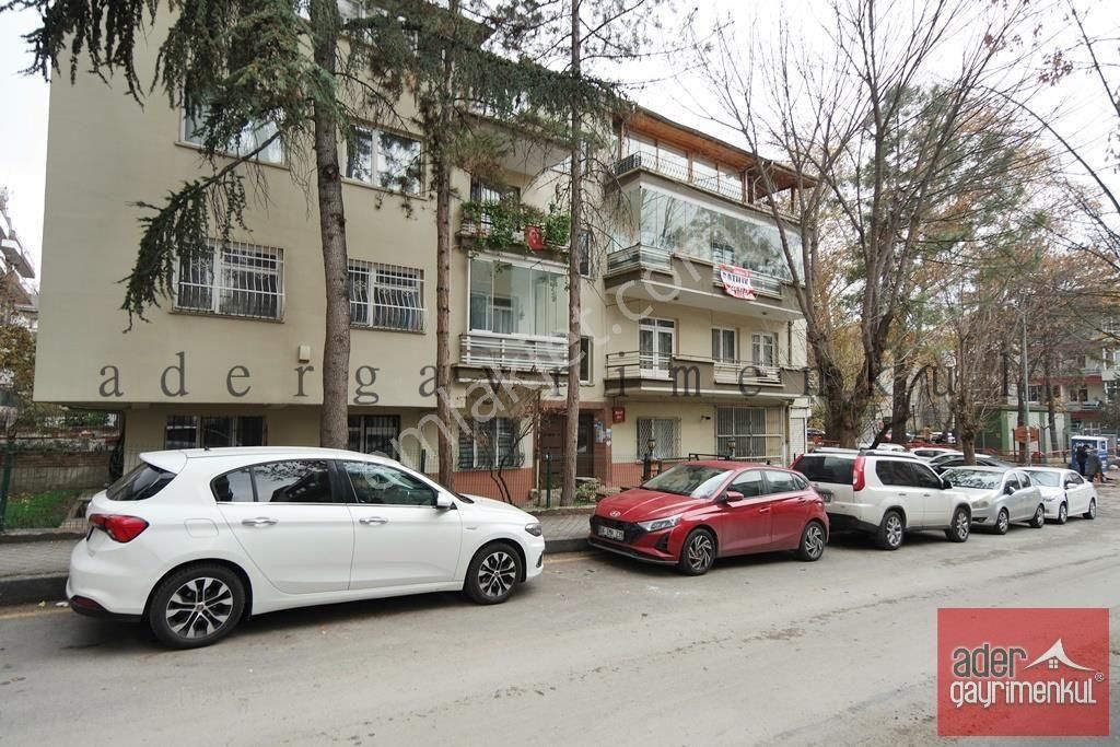 Emekte Satılık Metro Yakını Ön-köşe Bina Yapılı 4+1 Ader'de - Görsel 21