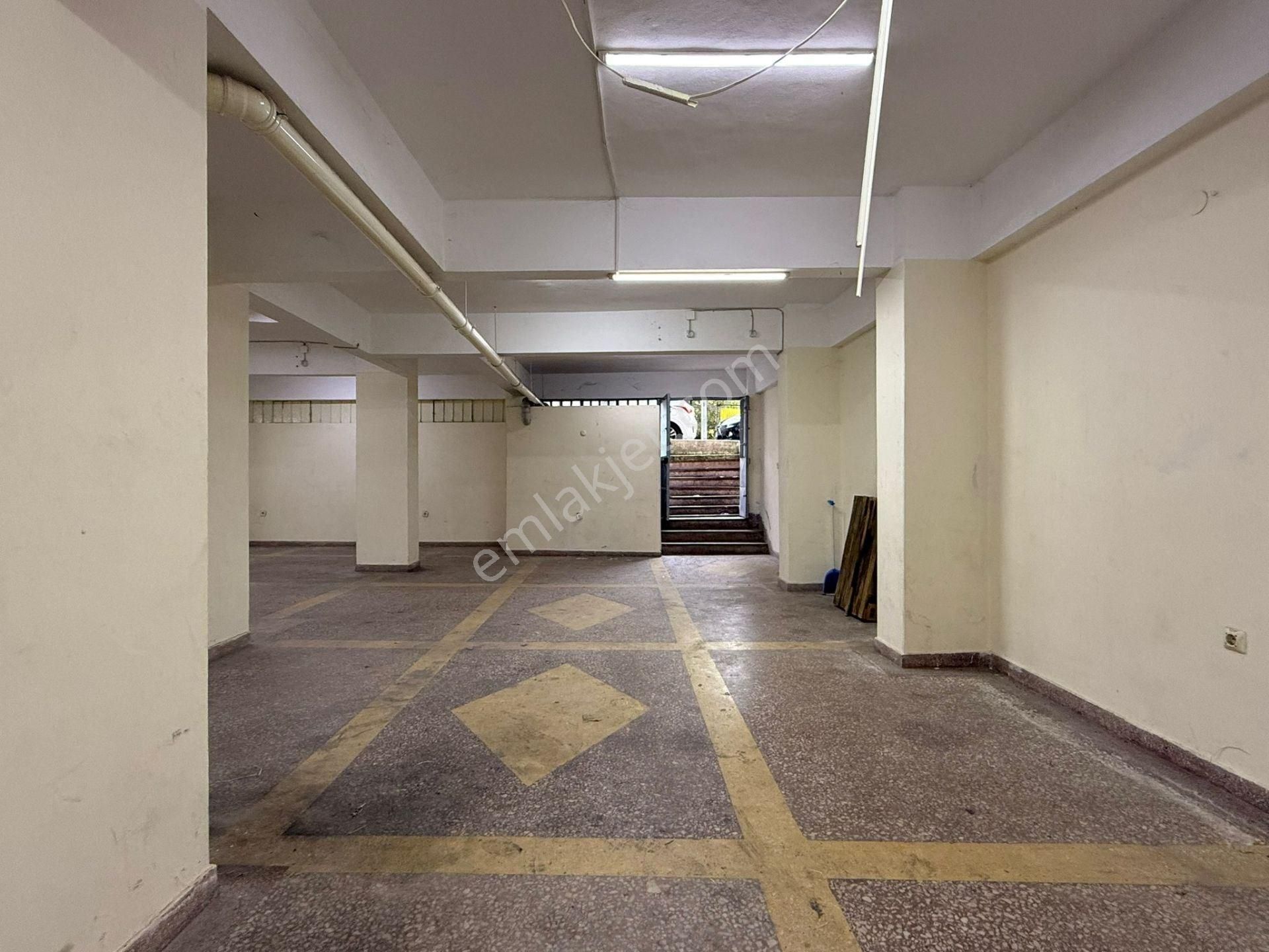 Güneşli Hürriyet Mahallesi Kiralık 200 M2 Depo Dükkan - Görsel 30