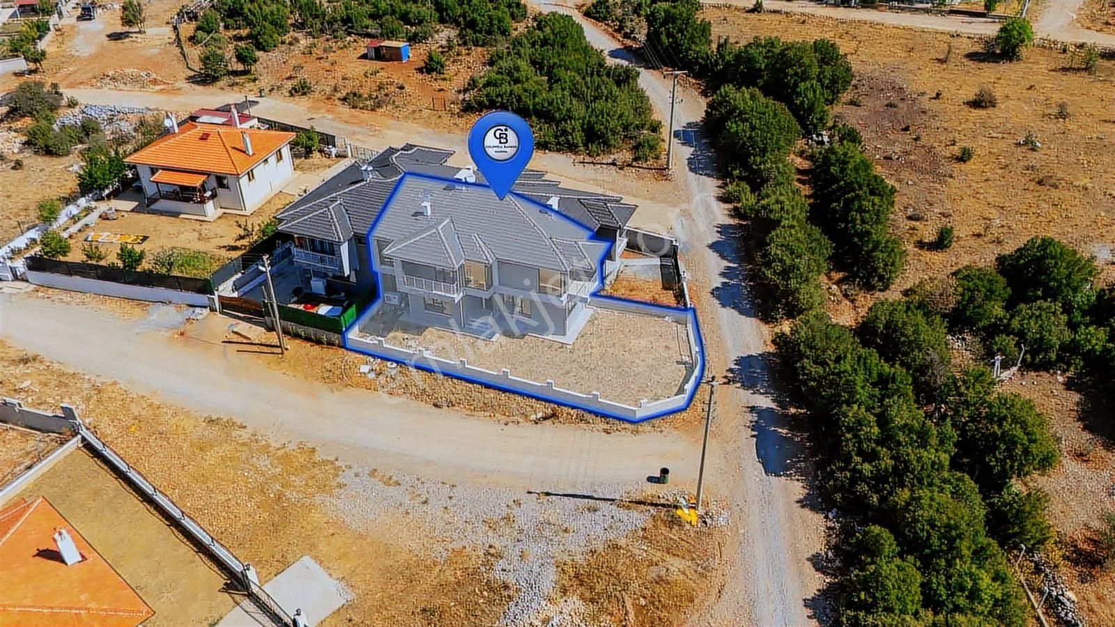 İkizce Mh. Yeni Konutlar Bölgesinde Geniş Bahçeli 4+1 Villa - Görsel 3