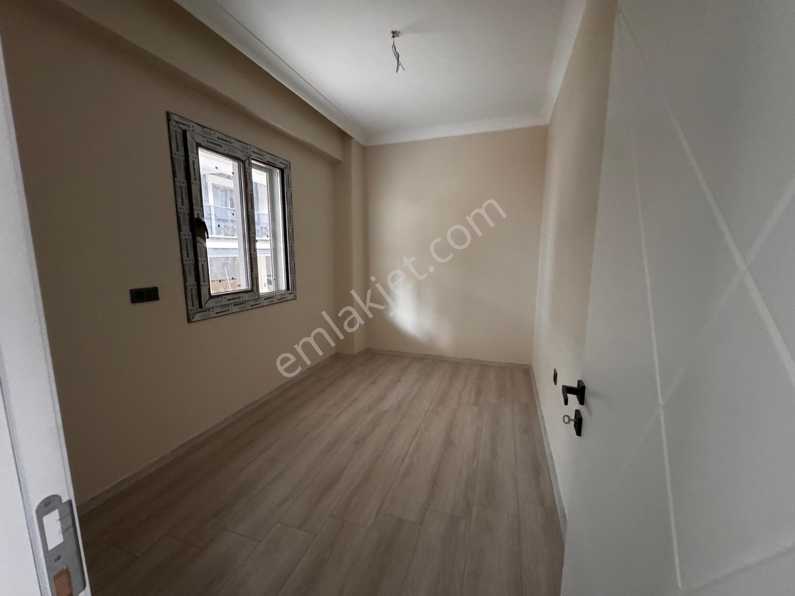 Edremit Çamlıbelde Site İçinde Kapalı Otoparklı 2+1 Daireler - Görsel 3