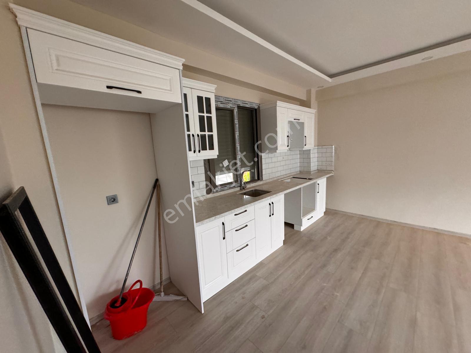 Edremit Çamlıbelde Site İçinde Kapalı Otoparklı 2+1 Daireler - Görsel 25