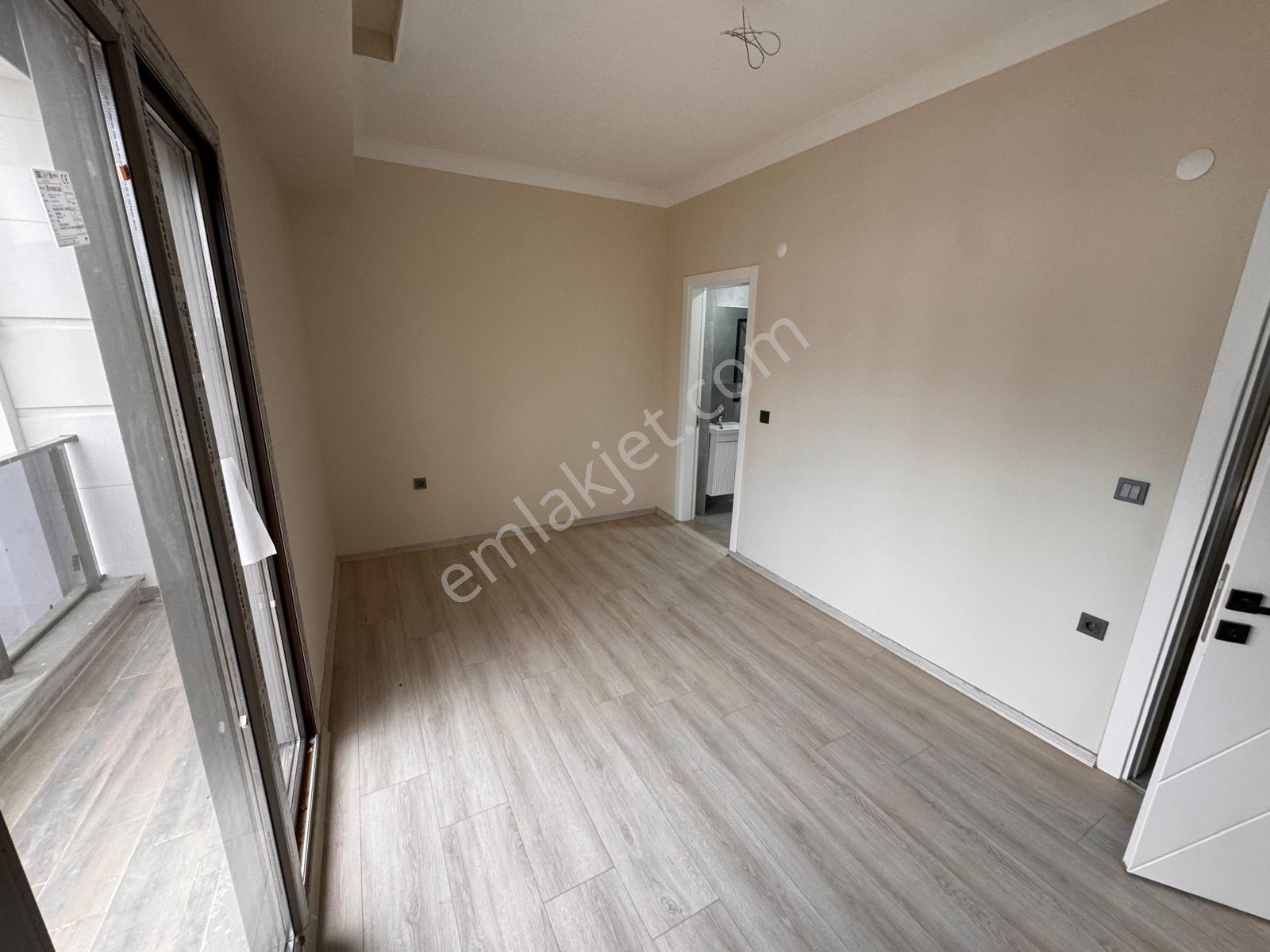 Edremit Çamlıbelde Site İçinde Kapalı Otoparklı 2+1 Daireler - Görsel 10