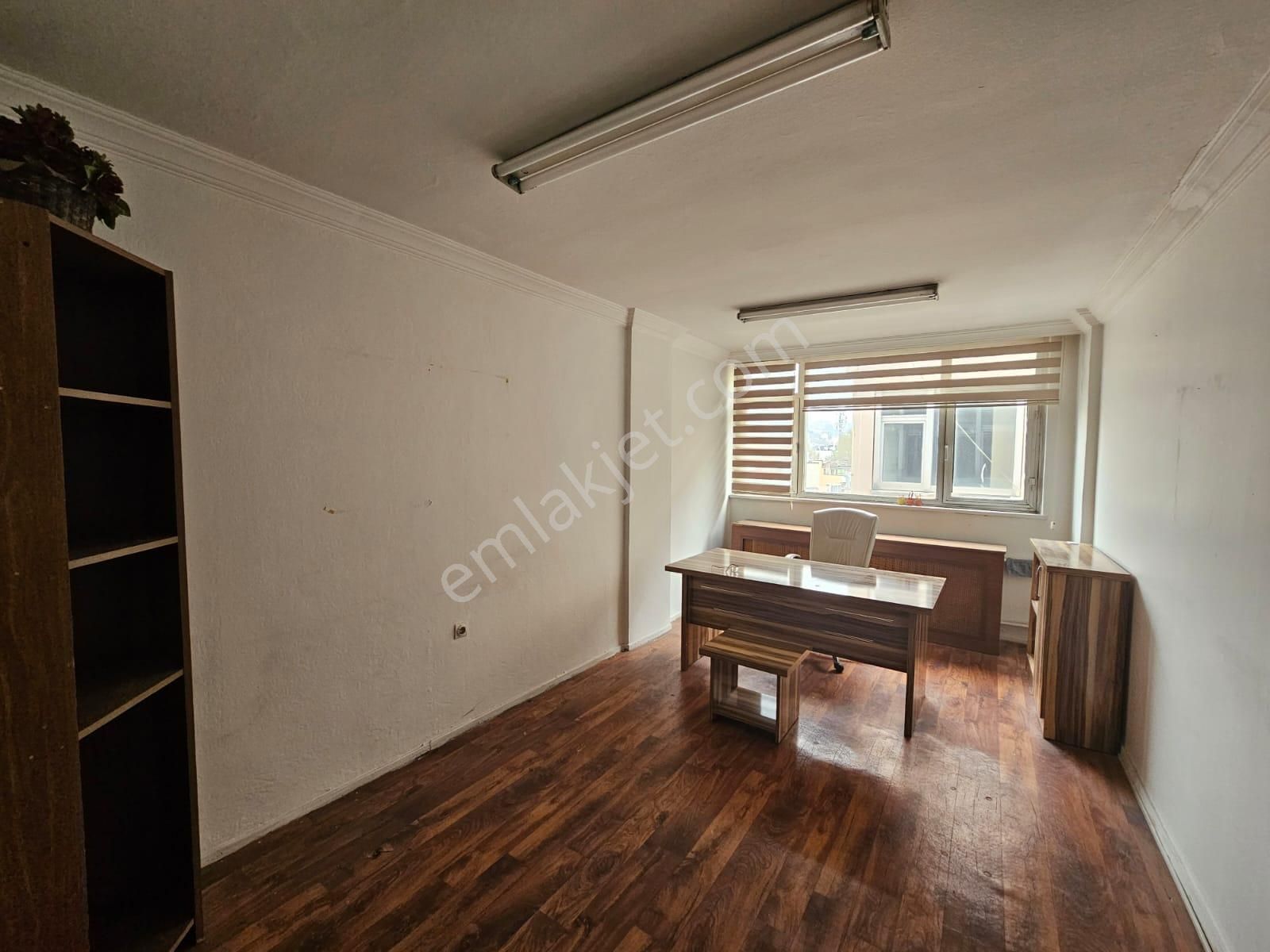 İzmit Fethiye Cd. Belediye İş Hanında Eşyalı Kiralık Ofis/büro - Görsel 6