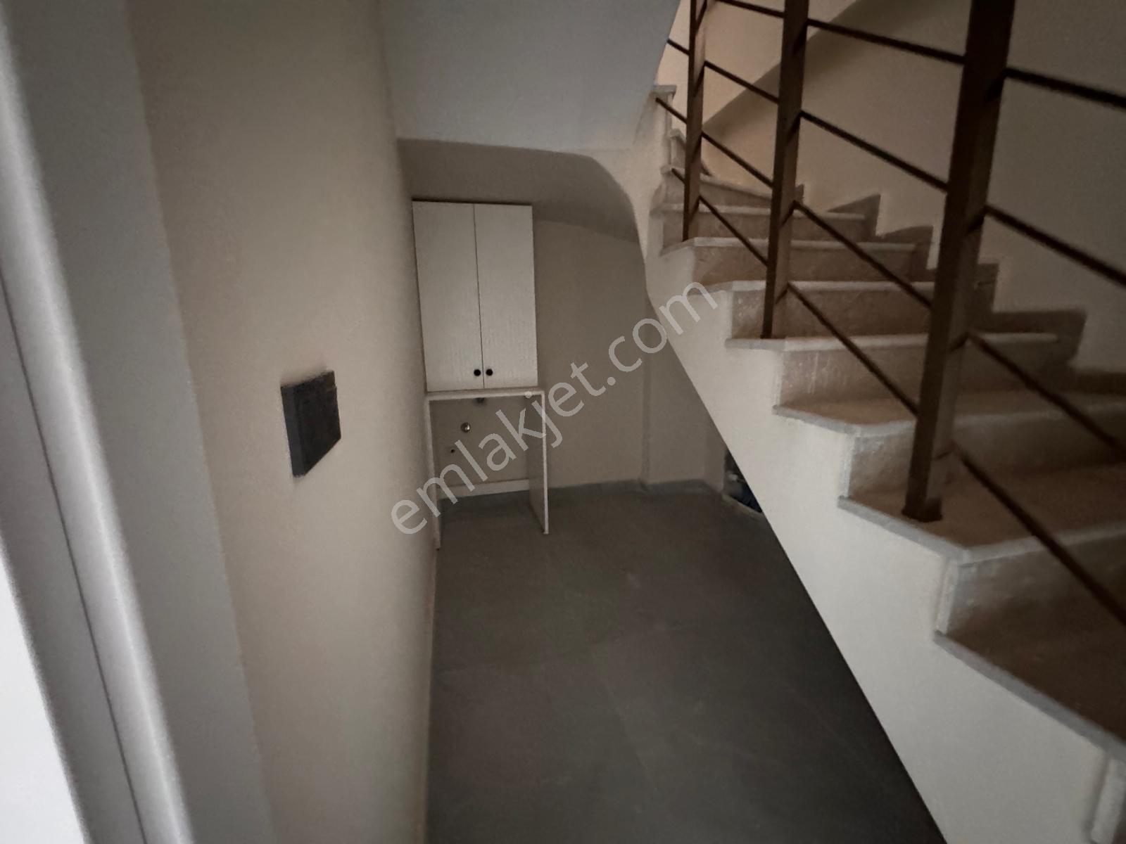 Edremit Çamlıbelde Site İçinde Kapalı Otopark 3+1 Dubleks Daire - Görsel 24