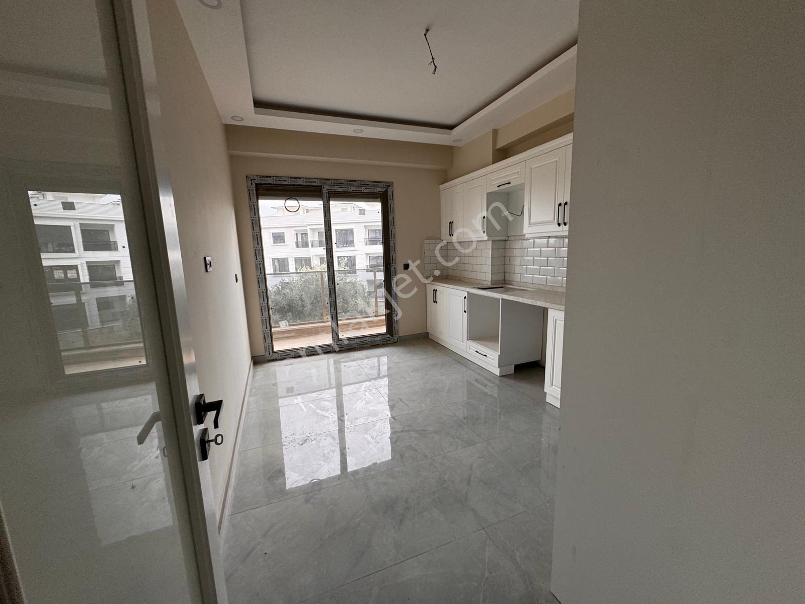 Edremit Çamlıbelde Site İçinde Kapalı Otopark 3+1 Dubleks Daire - Görsel 9